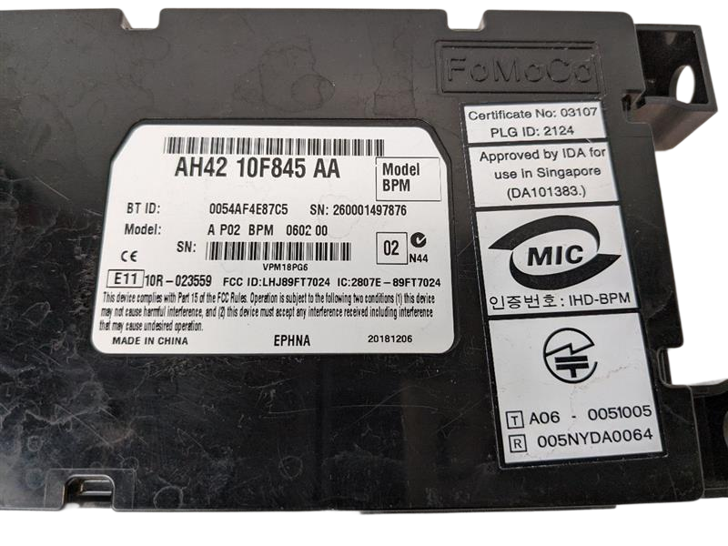 2010 - 2013 OEM LAND ROVER RANGE ROVER BLUETOOTH COMMUNICATION CONTROL MODULE