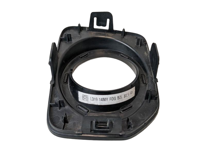 2014 - 2016 OEM LAND ROVER LR4 FRONT RIGHT PASSENGER SIDE FOG LIGHT BEZEL TRIM