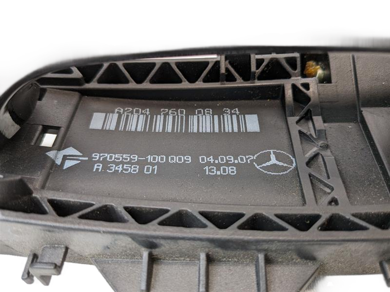 2008 - 2015 OEM MERCEDES BENZ C300 FRONT RIGHT SIDE EXTERIOR DOOR HANDLE