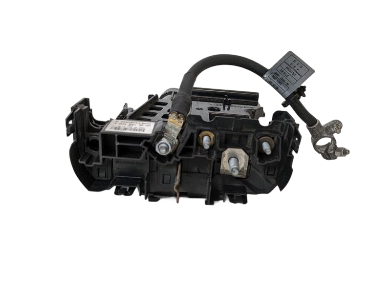 2008 - 2015 OEM MERCEDES BENZ C300 FUSE RELAY BOX JUNCTION TERMINAL CONNECTOR