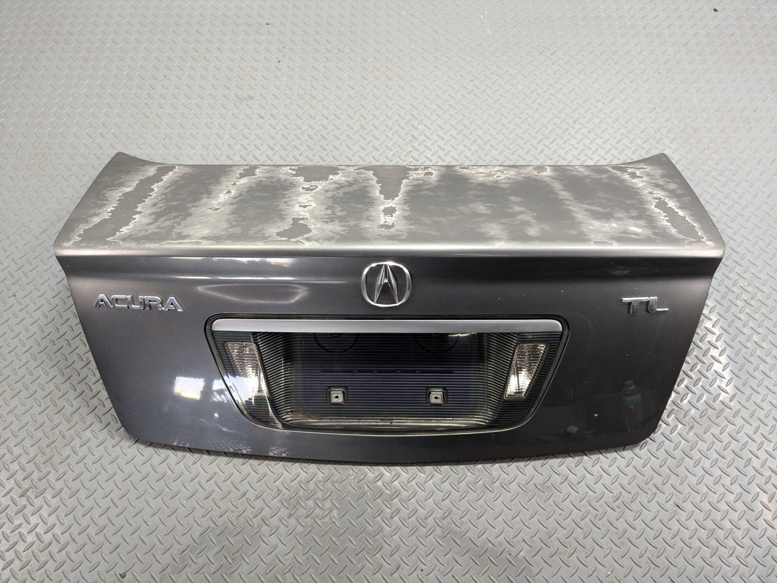 2004 - 2006 OEM ACURA TL REAR TRUNK LID DOOR DECKLID PANEL WITH EMBLEM