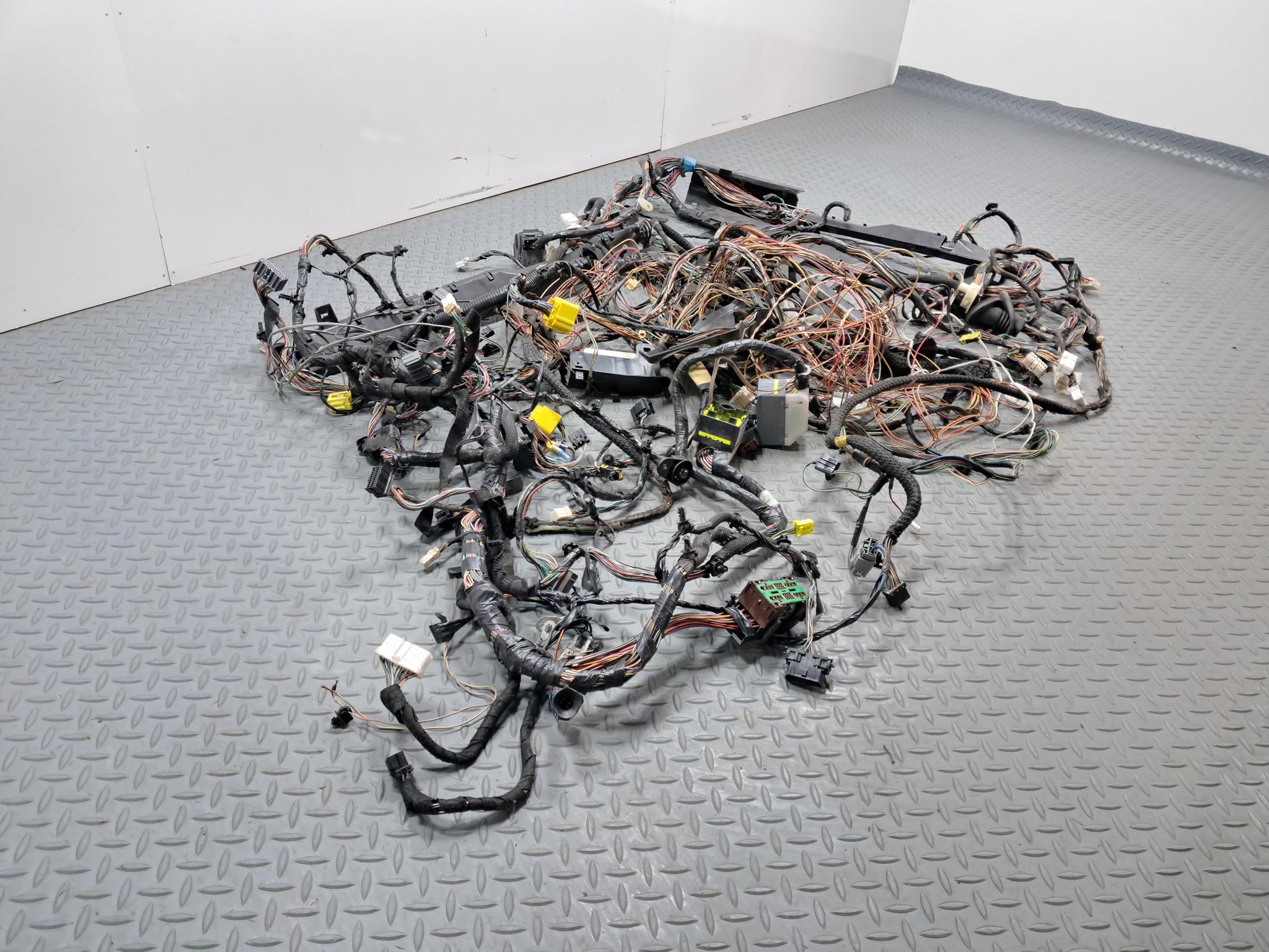 05 - 07 OEM JEEP GRAND CHEROKEE INTERIOR BODY WIRE HARNESS CABLE AND CONNECTOR