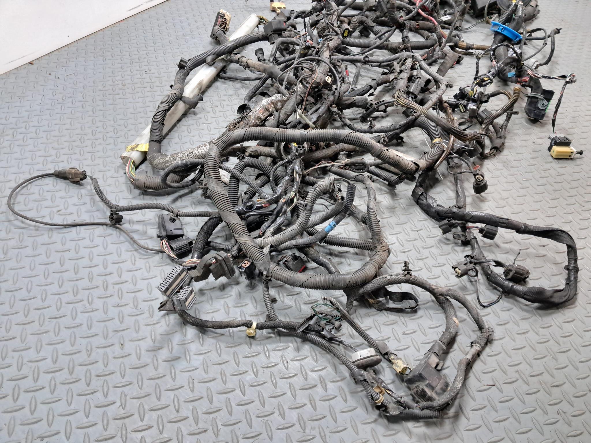 05 - 07 OEM JEEP GRAND CHEROKEE INTERIOR ENGINE WIRE HARNESS CABLE AND CONNECTOR