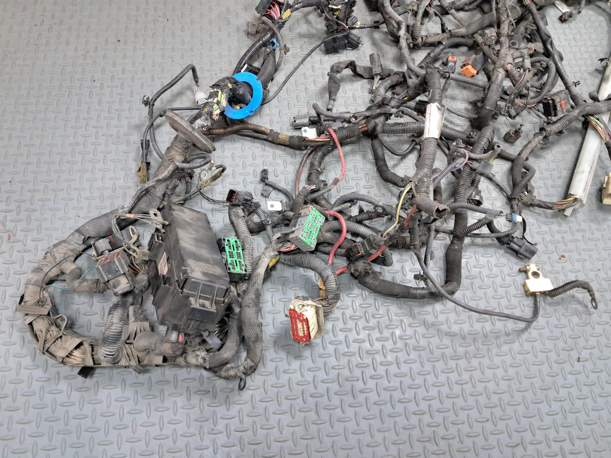05 - 07 OEM JEEP GRAND CHEROKEE INTERIOR ENGINE WIRE HARNESS CABLE AND CONNECTOR