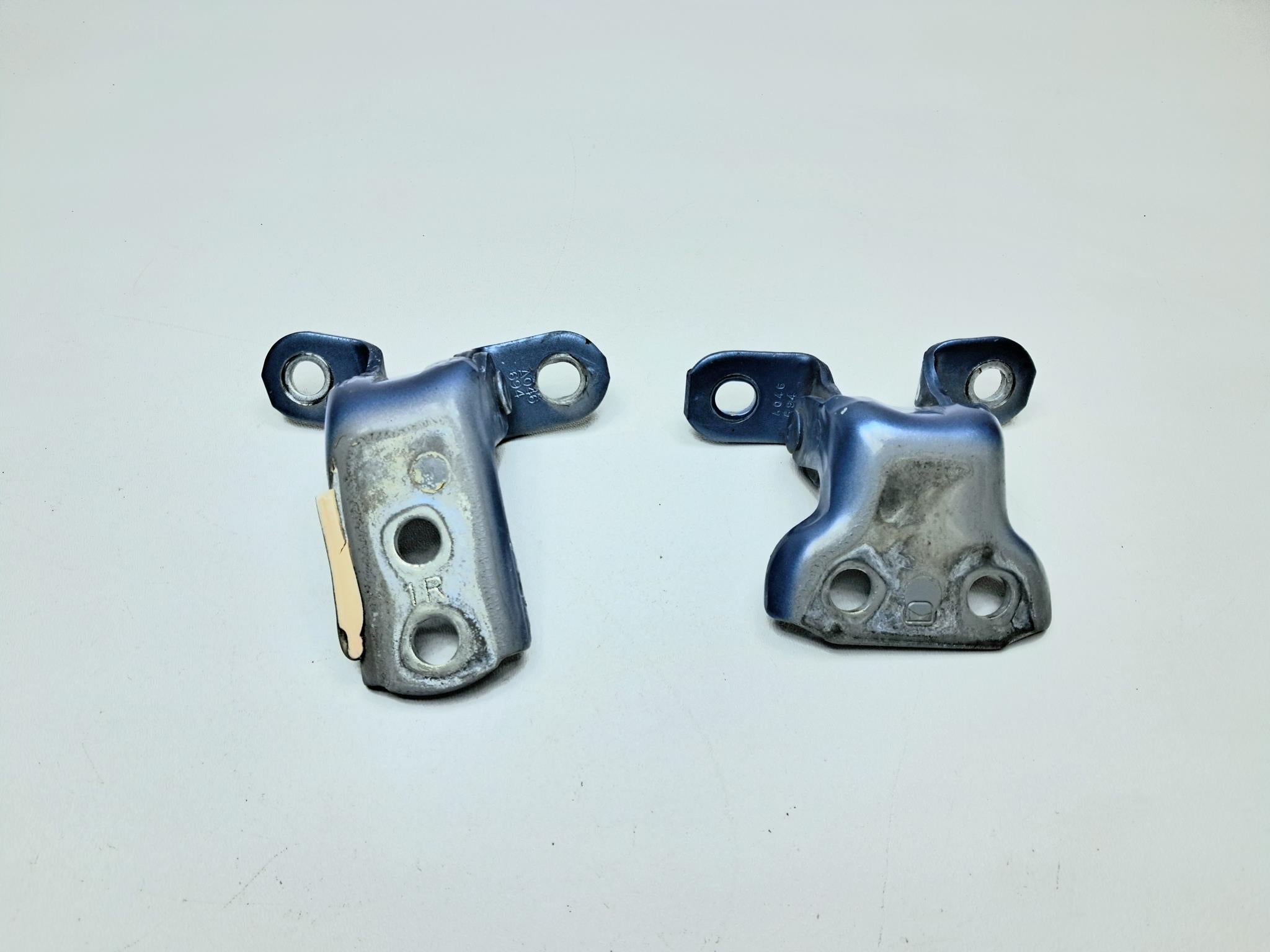 06 - 09 OEM TOYOTA PRIUS FRONT RIGHT PASSENGER SIDE UPPER LOWER DOOR HINGE SET