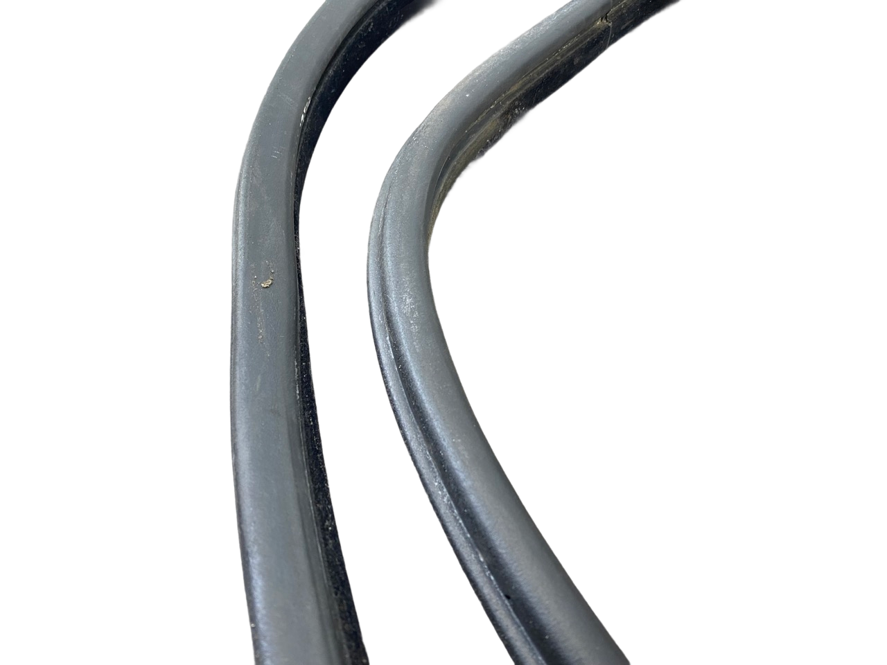 10 - 13 OEM LAND ROVER RANGE ROVER SPORT REAR LEFT SIDE DOOR STRIP SEAL RUBBER