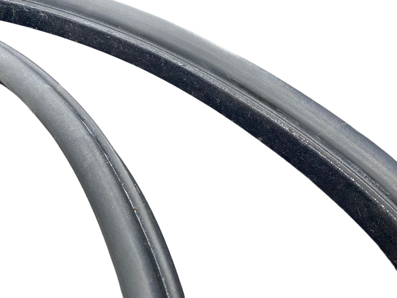 10 - 13 OEM LAND ROVER RANGE ROVER SPORT REAR LEFT SIDE DOOR STRIP SEAL RUBBER