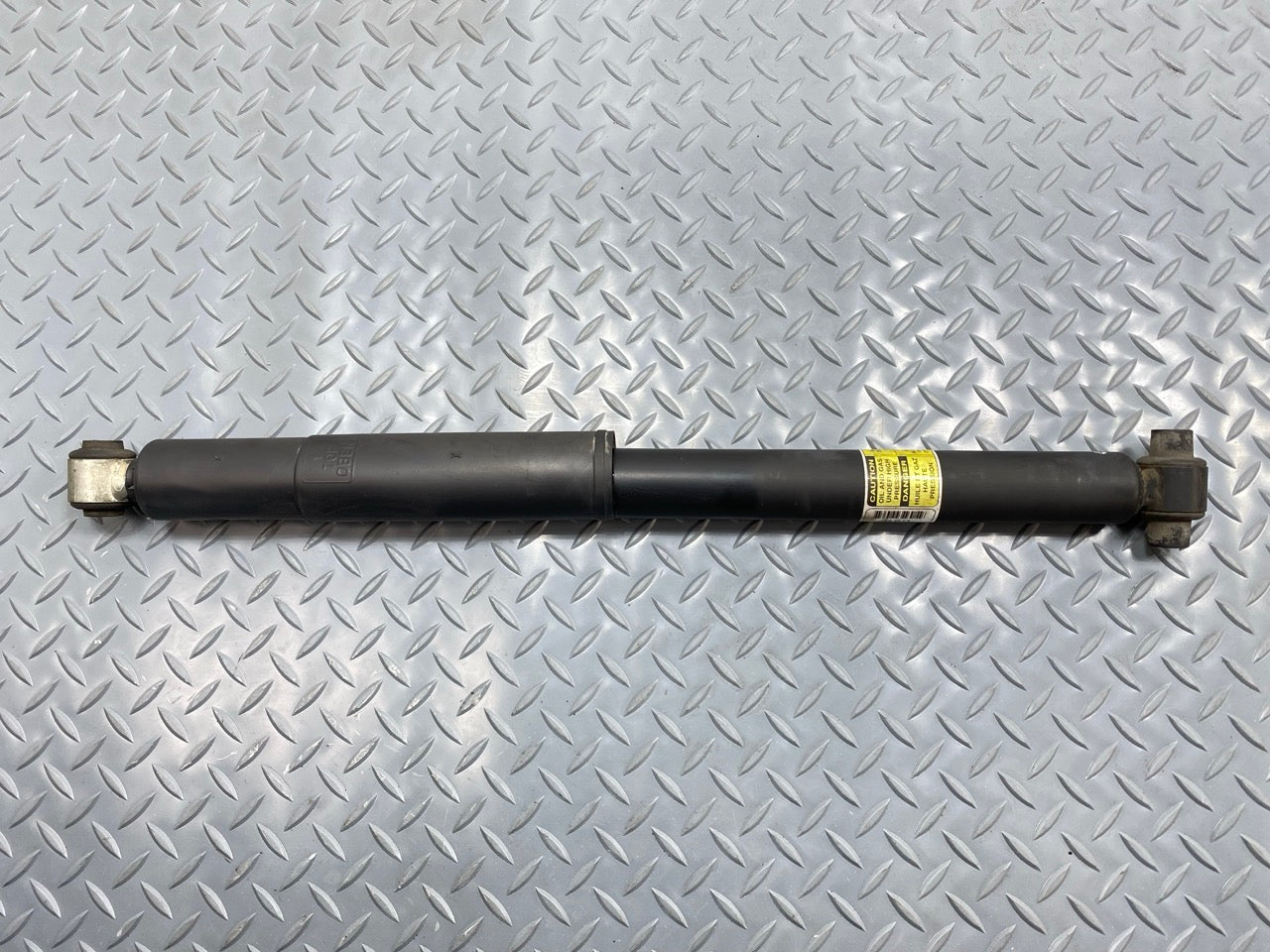 05 - 07 OEM CHEVROLET TRAILBLAZER REAR RIGHT PASSENGER SIDE SHOCK STRUT ABSORBER