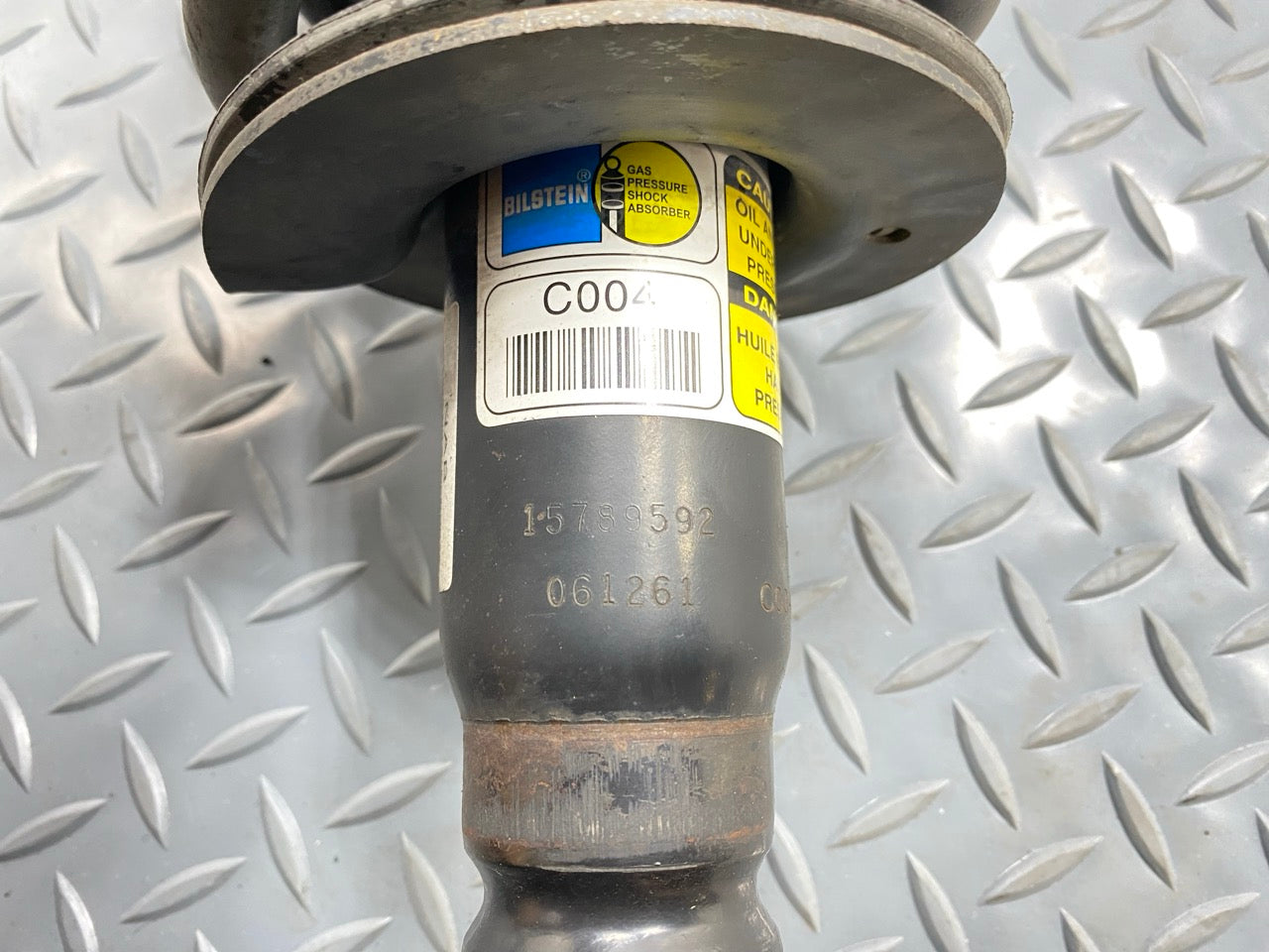 05 - 07 OEM CHEVROLET TRAILBLAZER FRONT LEFT DRIVER SIDE SHOCK STRUT ABSORBER