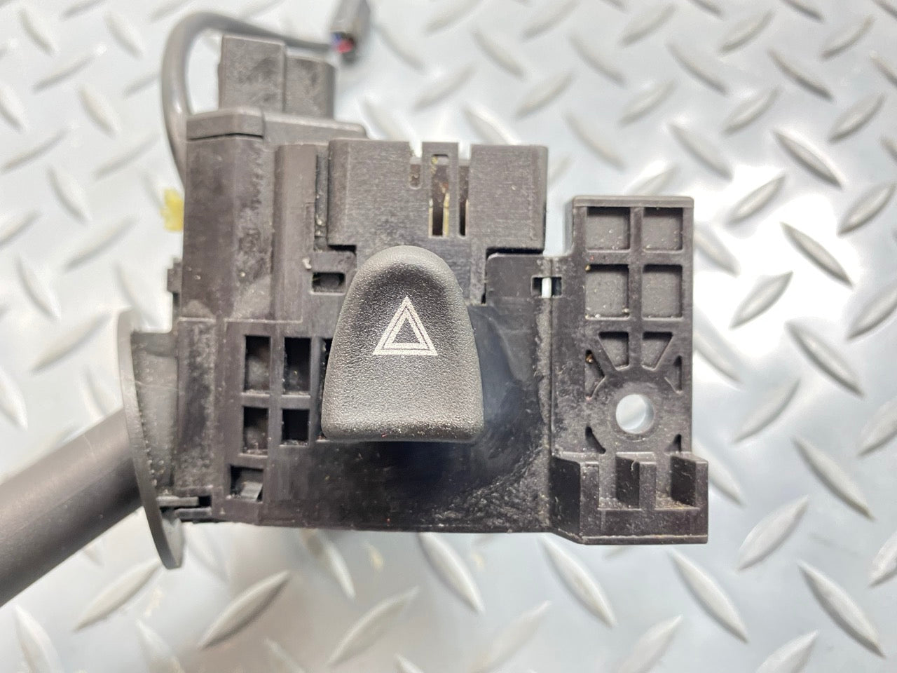 05 - 07 OEM CHEVROLET TRAILBLAZER TURN SIGNAL WINDSHIELD WIPER COLUMN SWITCH