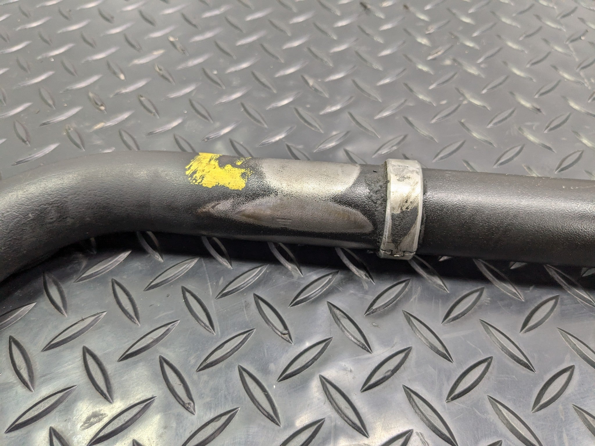2005 - 2007 OEM NISSAN ARMADA FRONT STABILIZER SUSPENSION ANTI-ROLL SWAY BAR