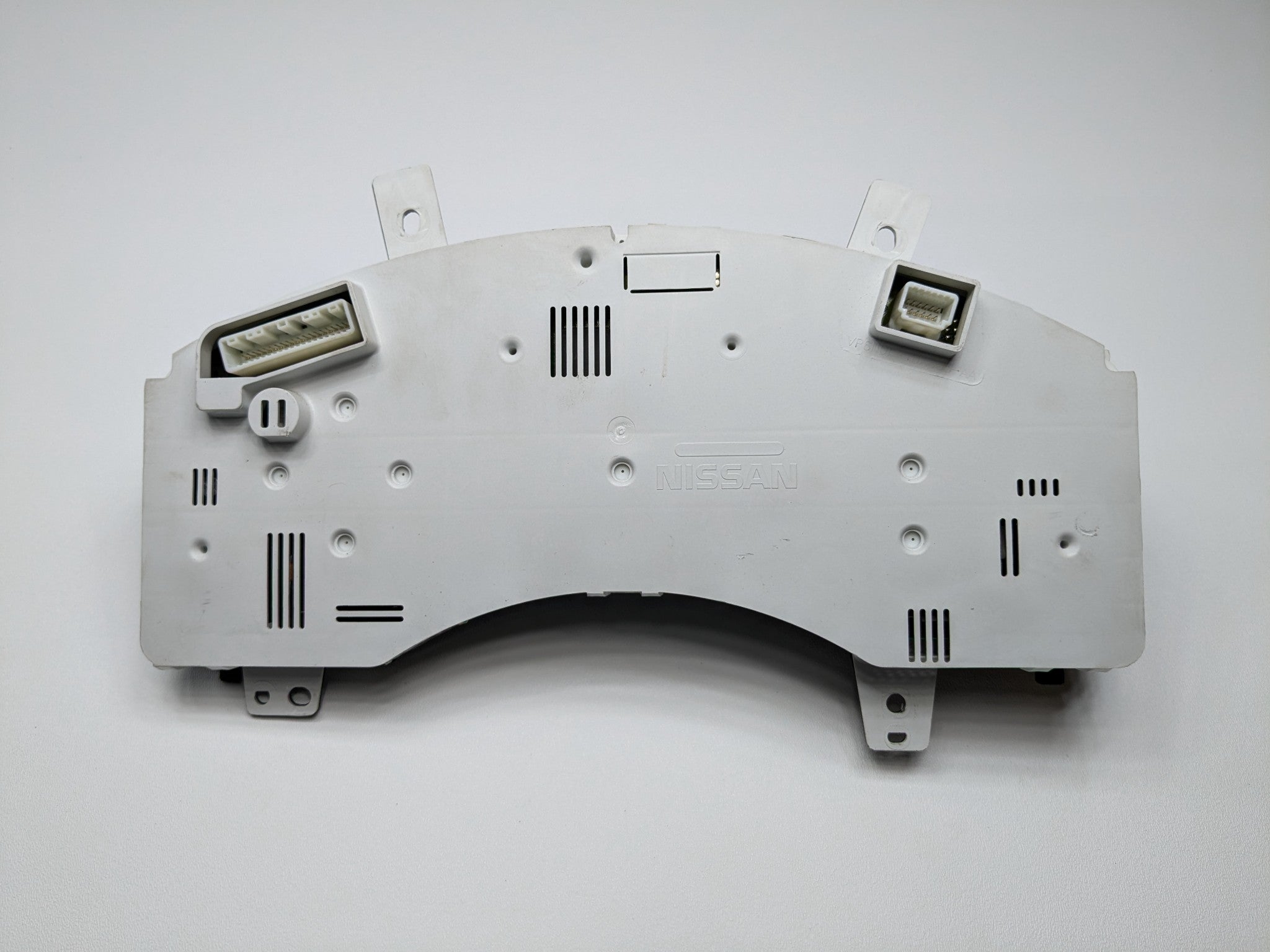 2005 - 2007 OEM NISSAN ARMADA INSTRUMENT CLUSTER GAUGES SPEEDOMETER