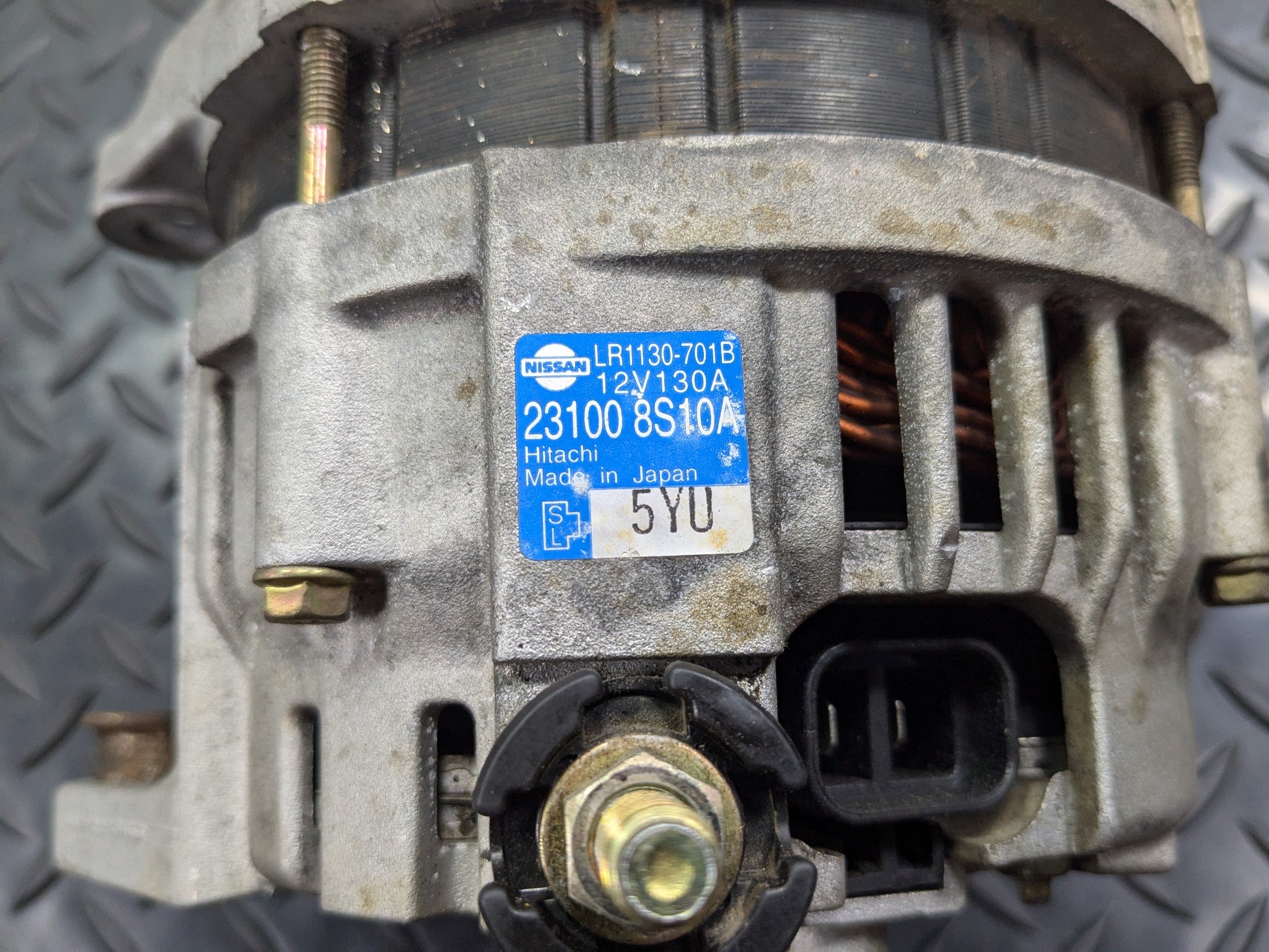 2005 - 2007 OEM NISSAN ARMADA POWER GENERATOR ENGINE MOTOR ALTERNATOR ASSEMBLY