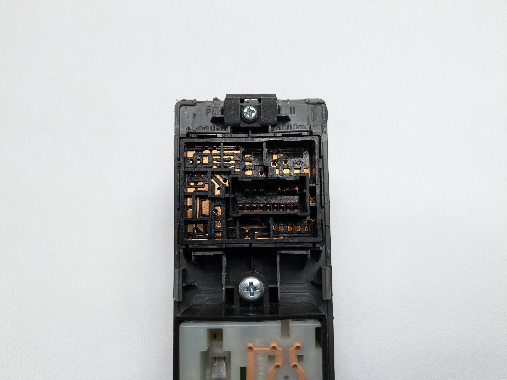 2005 - 2007 OEM NISSAN ARMADA FRONT LEFT SIDE MASTER POWER LOCK DOOR SWITCH