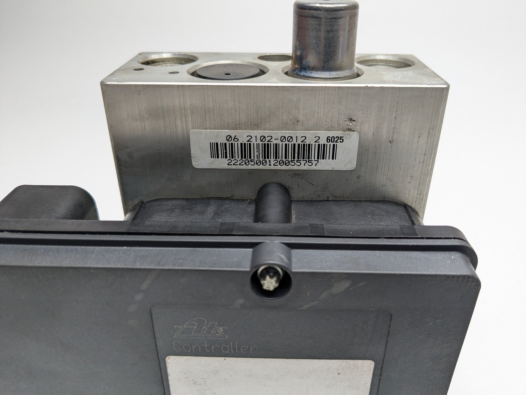 2005 - 2007 OEM NISSAN ARMADA ANTI LOCK BRAKE PUMP ABS CONTROL MODULE