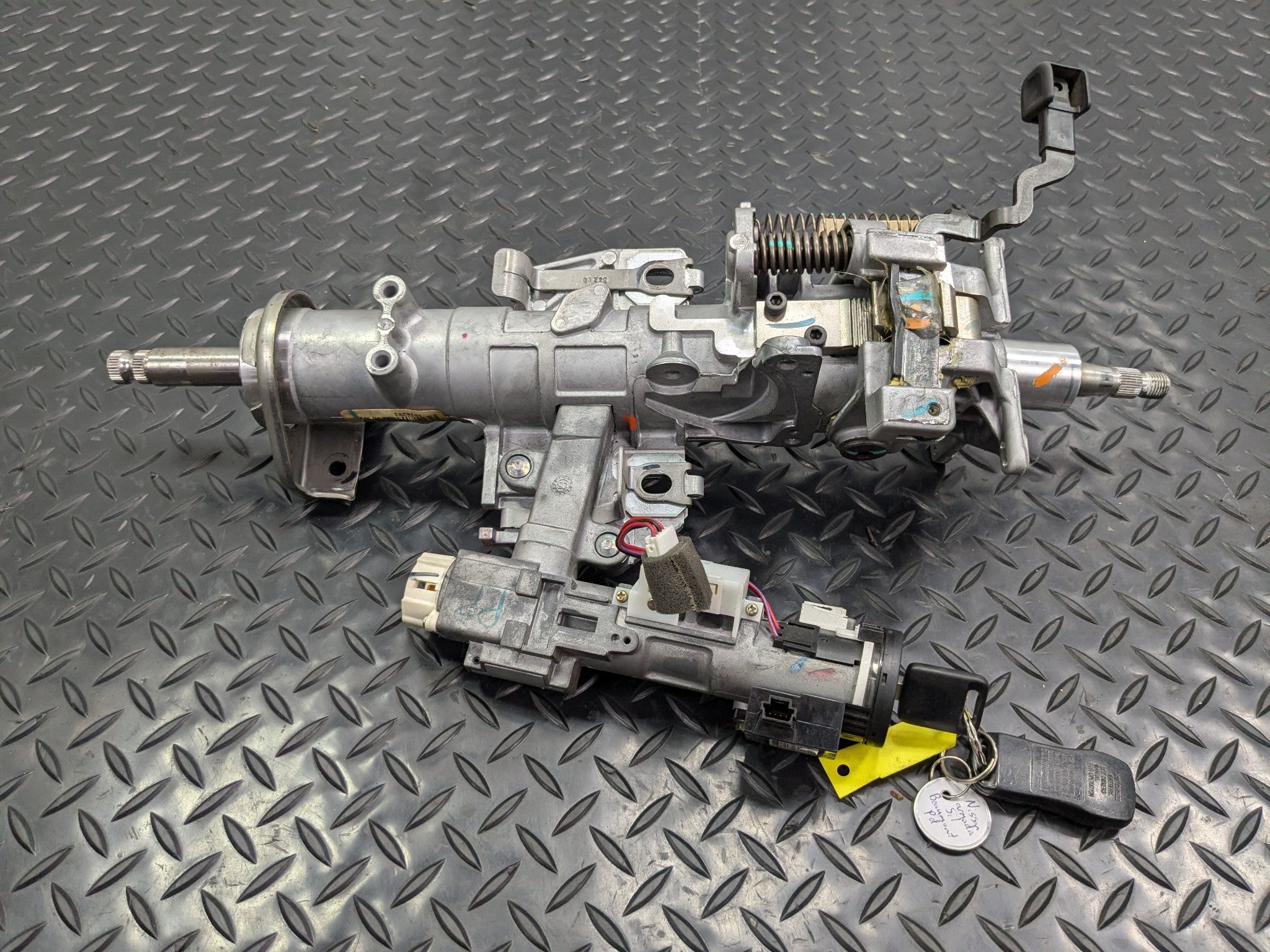2005 - 2007 OEM NISSAN ARMADA POWER STEERING COLUMN WITH MOTOR