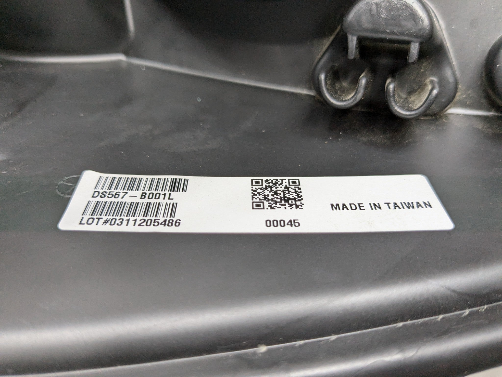 2005 - 2007 OEM NISSAN ARMADA FRONT LEFT DRIVER SIDE HEADLAMP ASSEMBLY