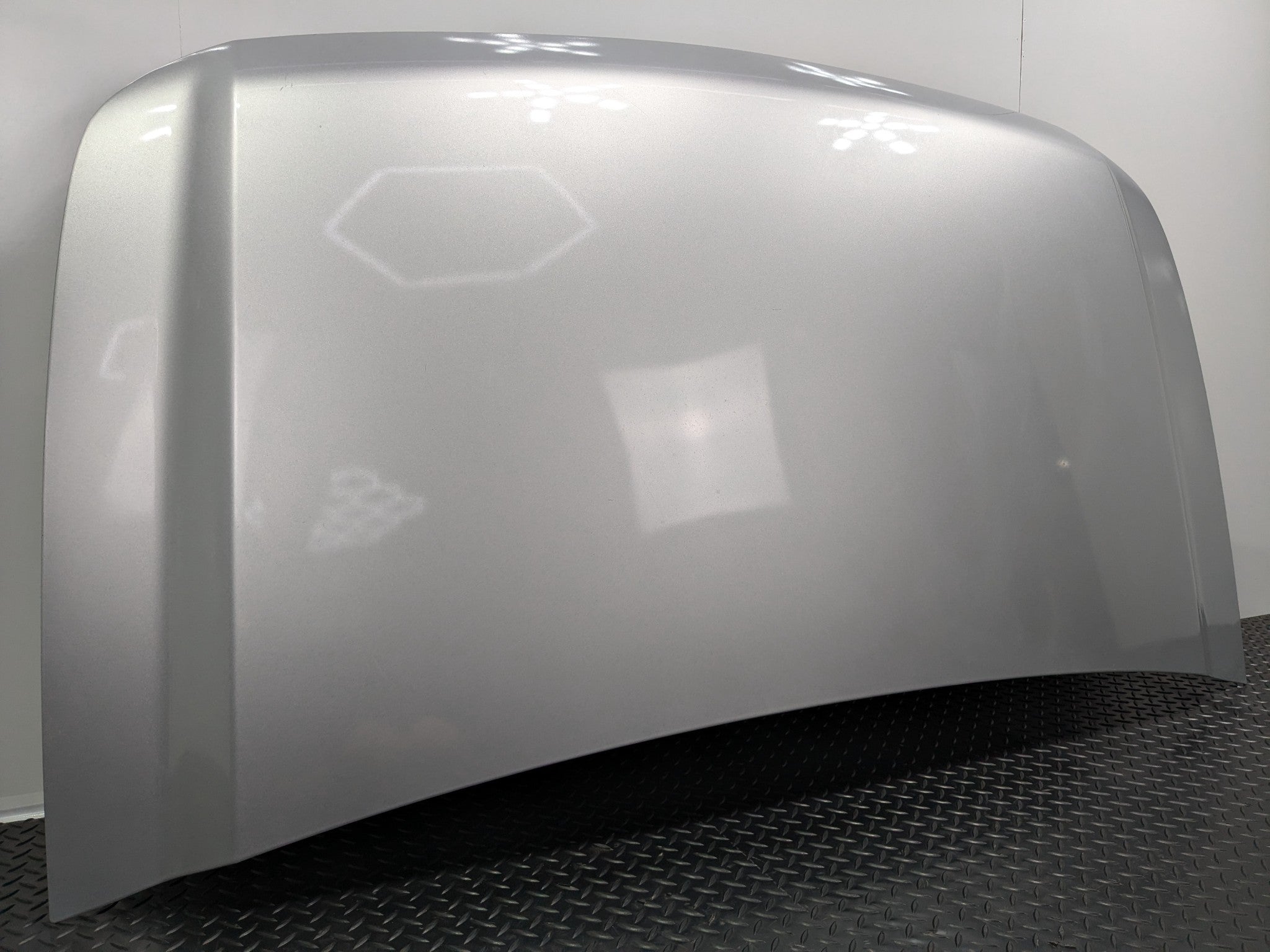 2005 - 2007 OEM NISSAN ARMADA FRONT HOOD PANEL