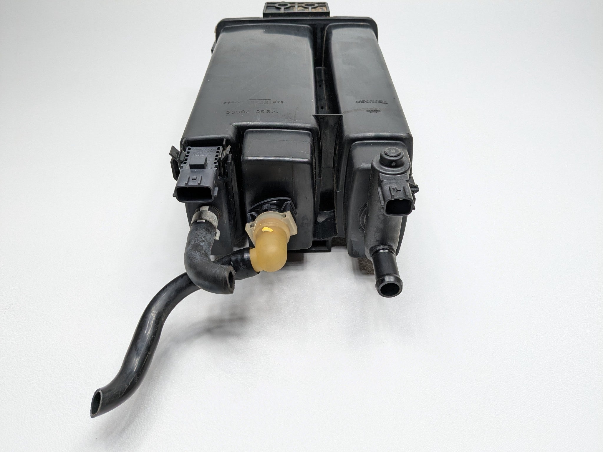 2005 - 2007 OEM NISSAN ARMADA FUEL VAPOR EVAPORATOR CHARCOAL CANISTER