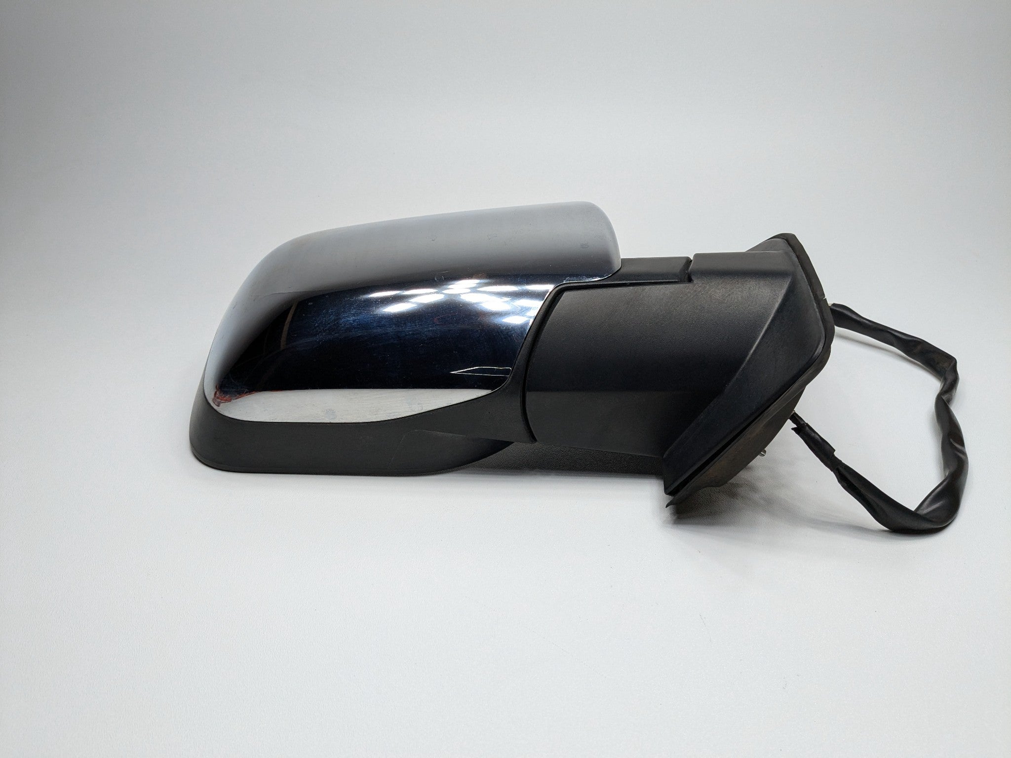 2005 - 2007 OEM NISSAN ARMADA FRONT RIGHT SIDE POWER HEATED DOOR VIEW MIRROR
