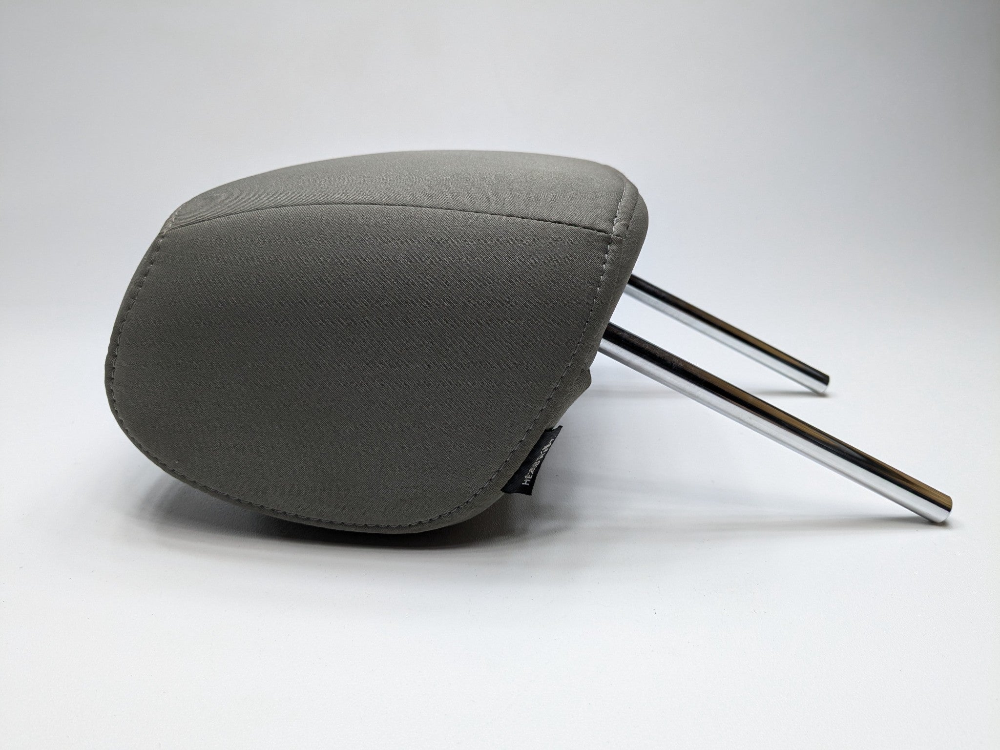 2005 - 2007 OEM NISSAN ARMADA FRONT LEFT DRIVER SIDE SEAT HEADREST GRAY CLOTH