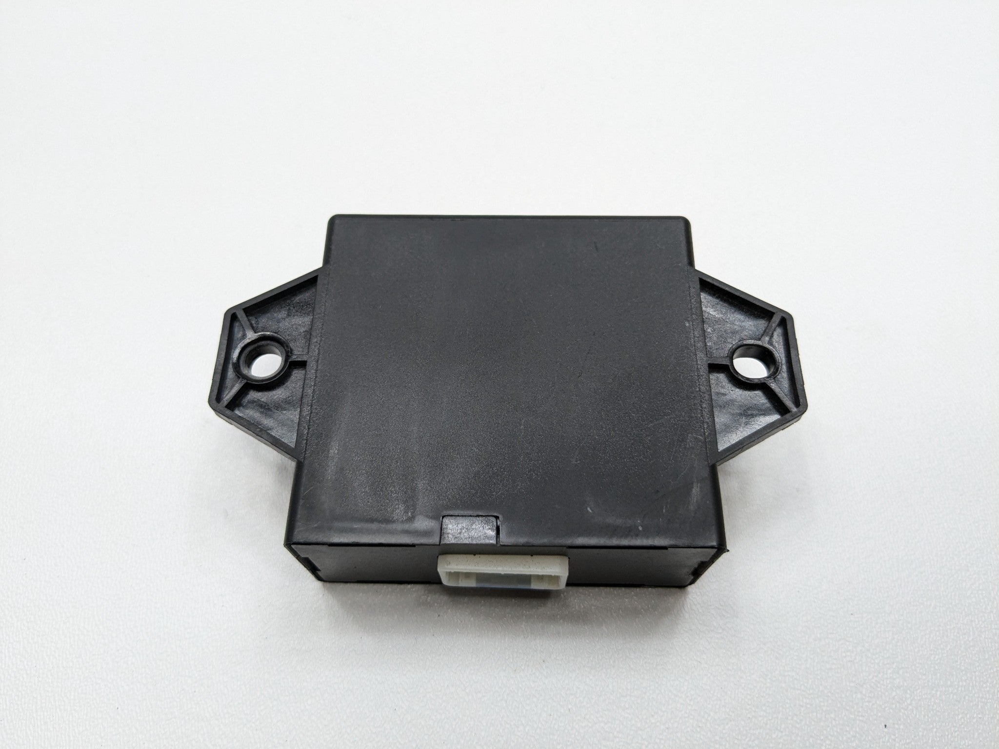 2005 - 2007 OEM NISSAN ARMADA DRIVER PARK ASSIST MODULE UNIT
