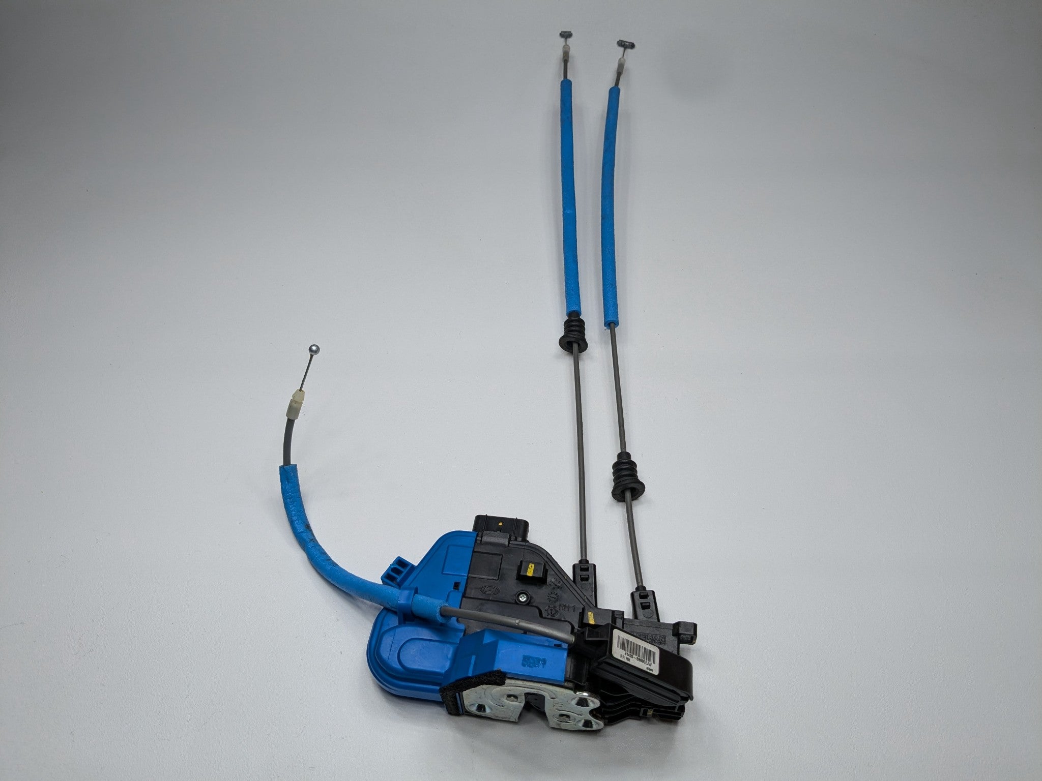 13 - 19 OEM HYUNDAI SANTA FE REAR RIGHT PASSENGER SIDE DOOR LATCH LOCK ACTUATOR