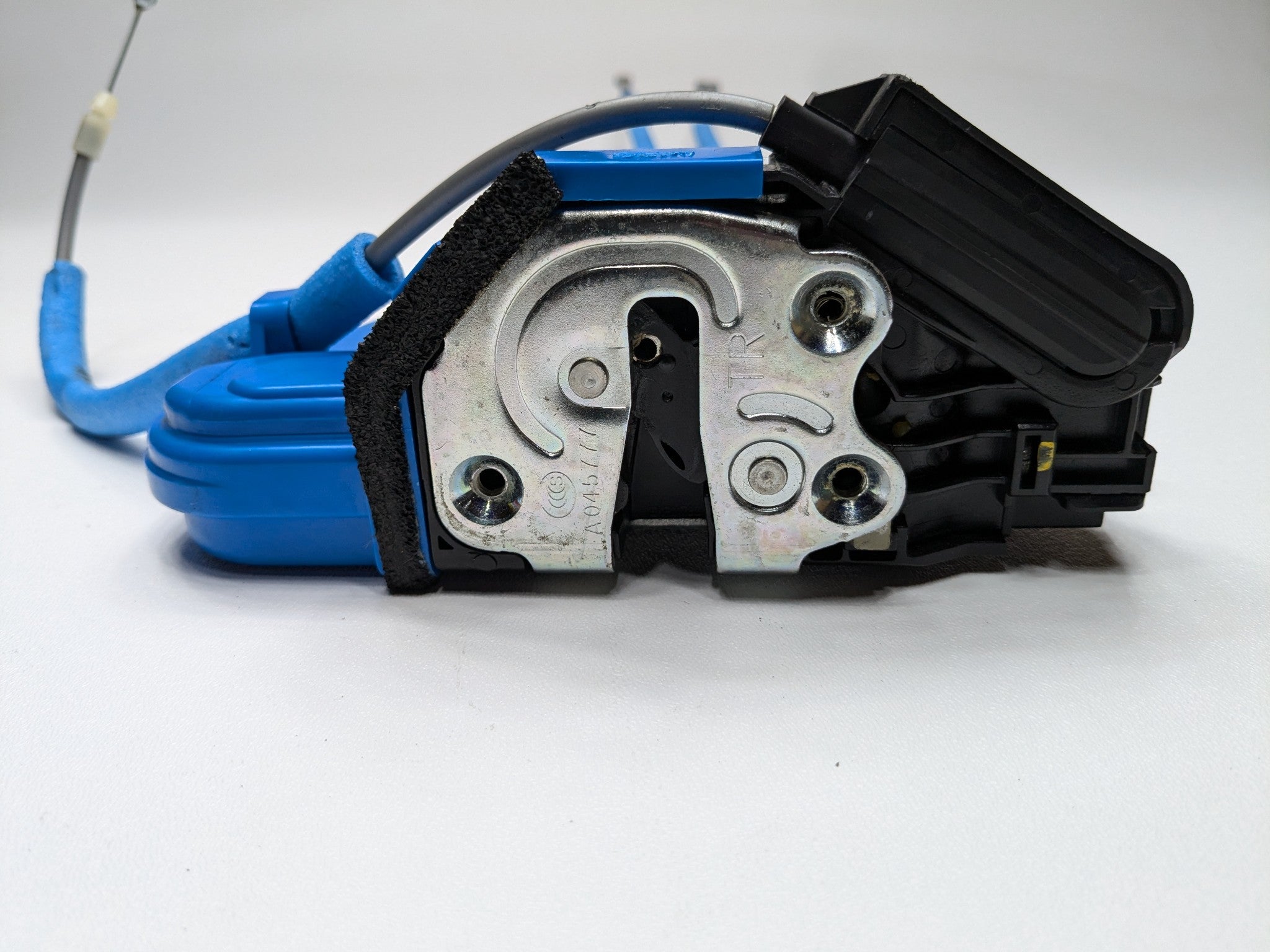 13 - 19 OEM HYUNDAI SANTA FE REAR RIGHT PASSENGER SIDE DOOR LATCH LOCK ACTUATOR