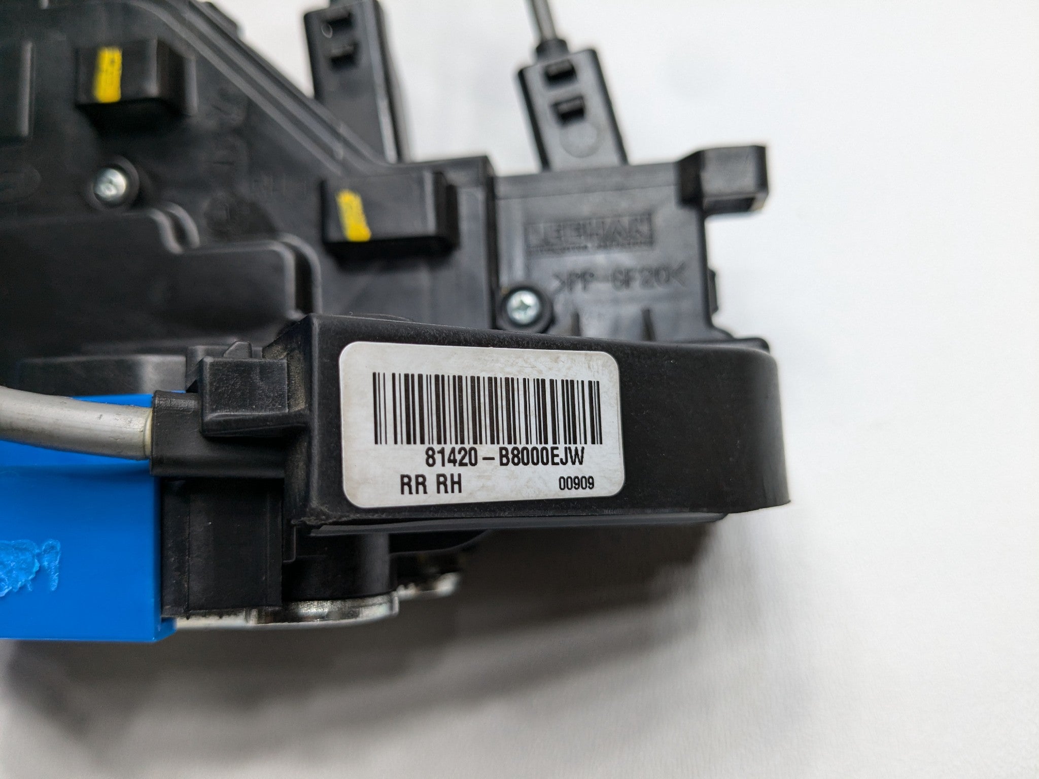 13 - 19 OEM HYUNDAI SANTA FE REAR RIGHT PASSENGER SIDE DOOR LATCH LOCK ACTUATOR