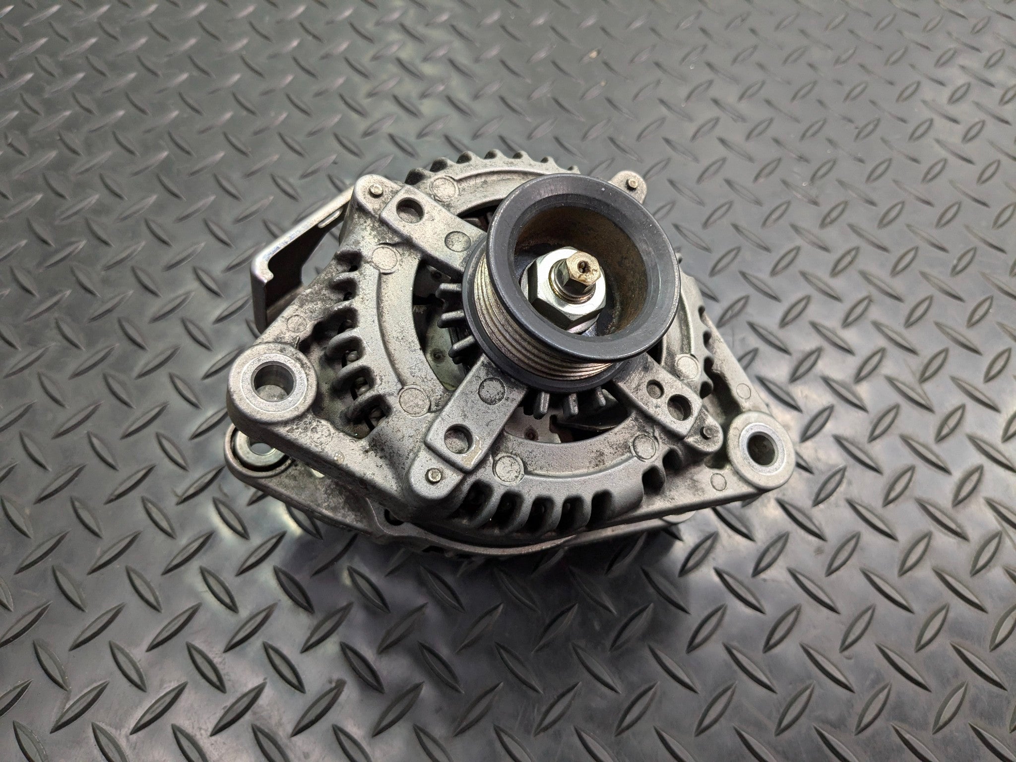 13 - 19 OEM HYUNDAI SANTA FE POWER GENERATOR ENGINE MOTOR ALTERNATOR ASSEMBLY
