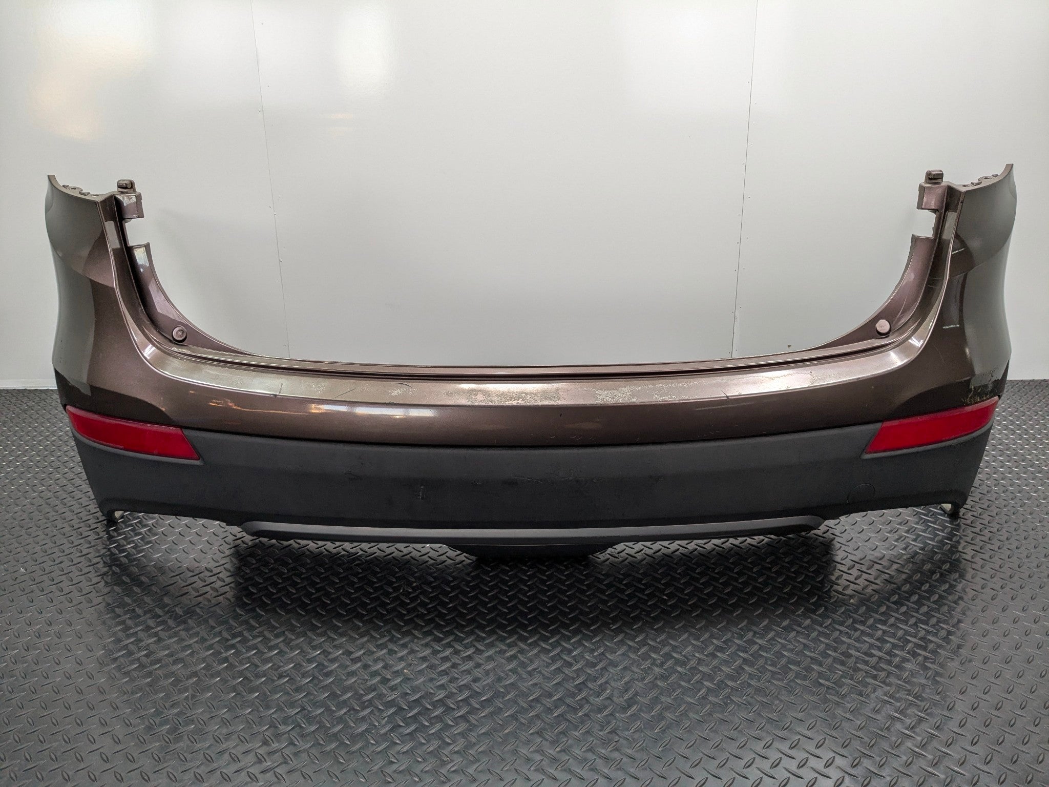 2013 - 2019 OEM HYUNDAI SANTA FE REAR BUMPER COVER PANEL ASSEMBLY