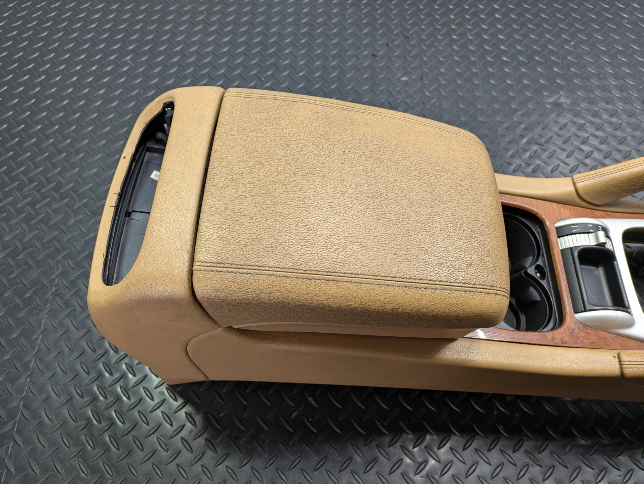 2004 - 2006 OEM PORSCHE CAYENNE V6 CENTER CONSOLE PANEL WITH ARMREST