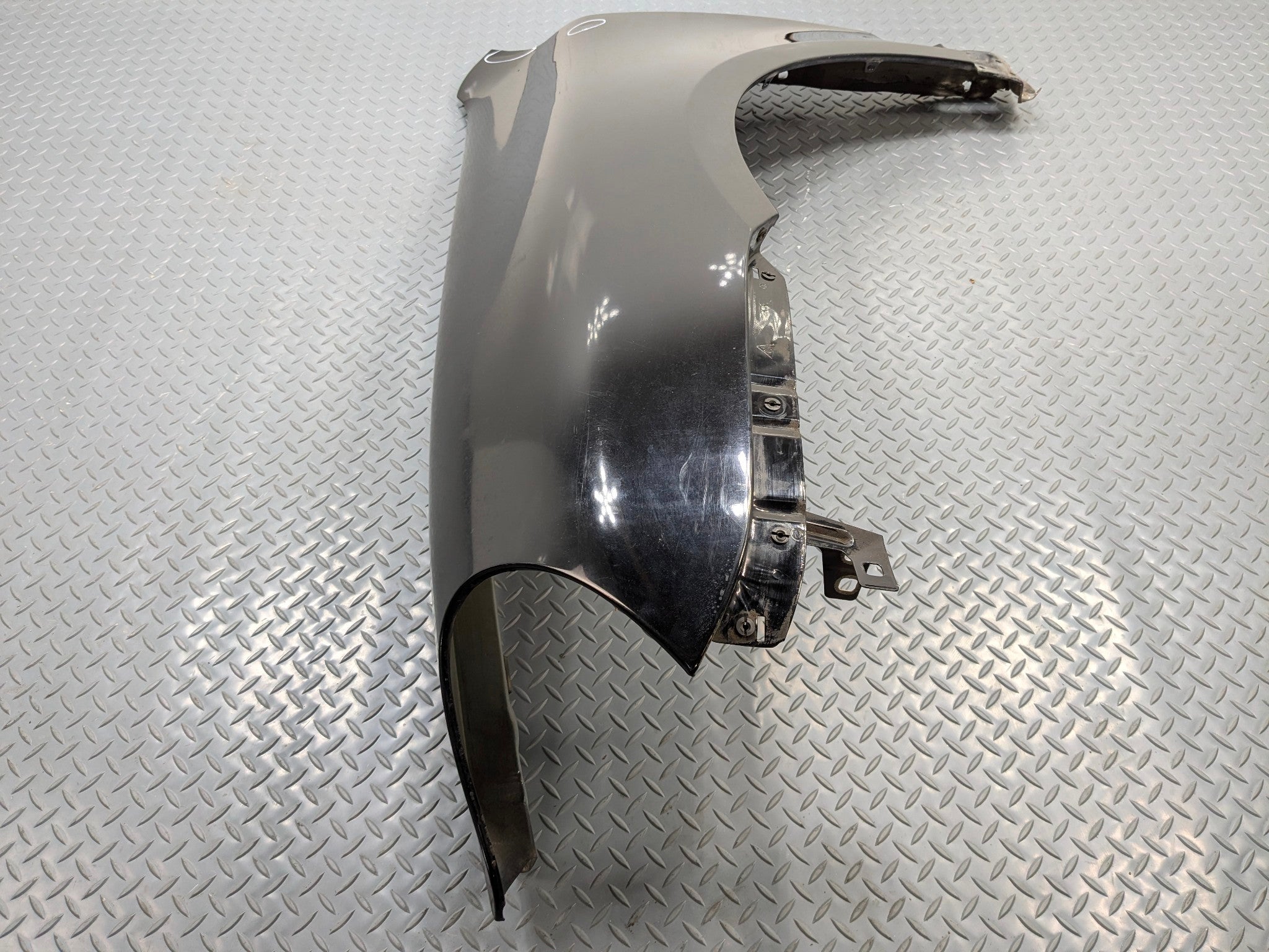 2004 - 2006 OEM PORSCHE CAYENNE V6 FRONT LEFT DRIVER SIDE FENDER COVER PANEL