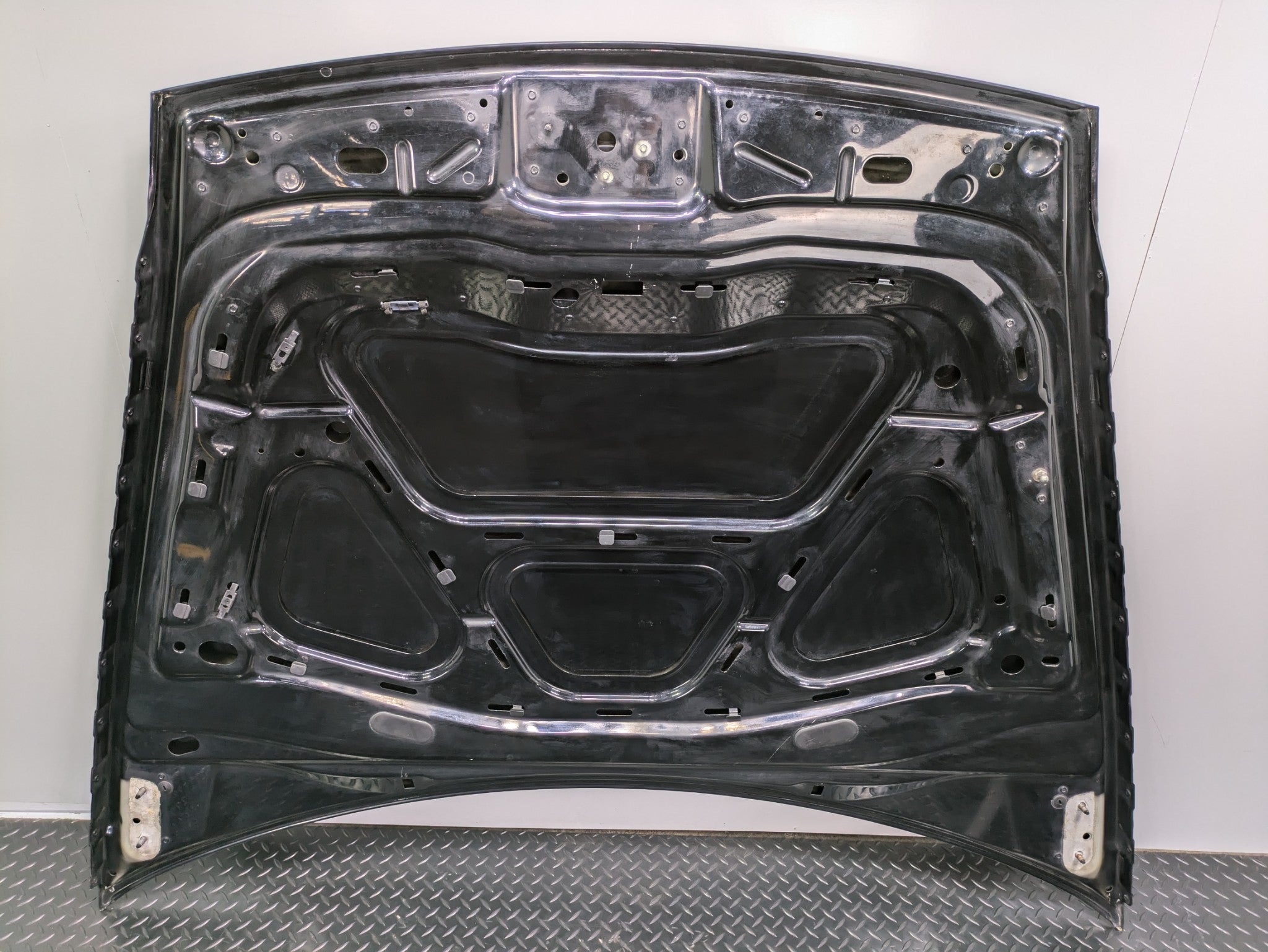 2004 - 2006 OEM PORSCHE CAYENNE V6 FRONT HOOD SHELL PANEL BLACK