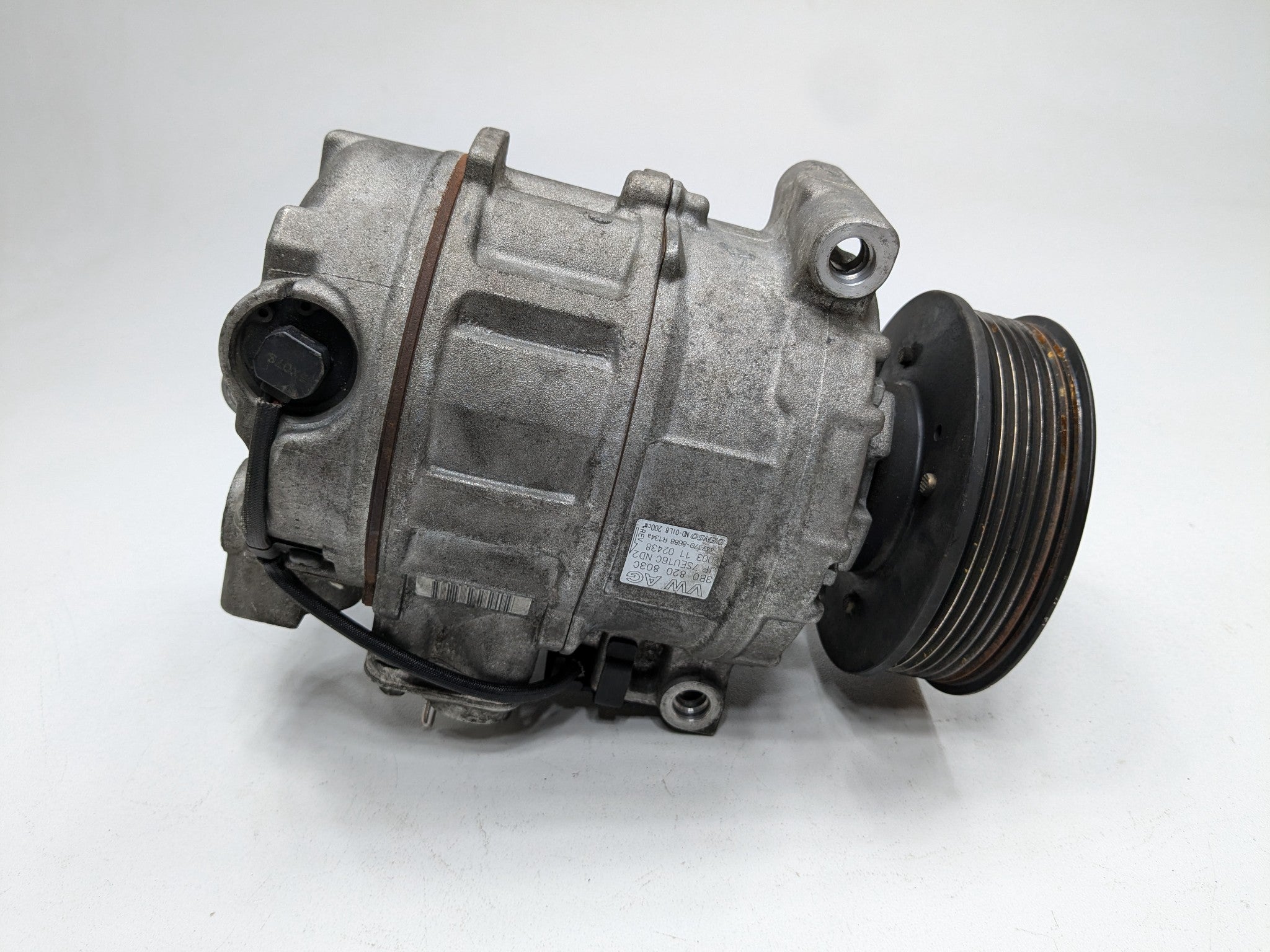 2004 - 2006 OEM PORSCHE CAYENNE V6 AC AIR CONDITIONER AIR COMPRESSOR PUMP