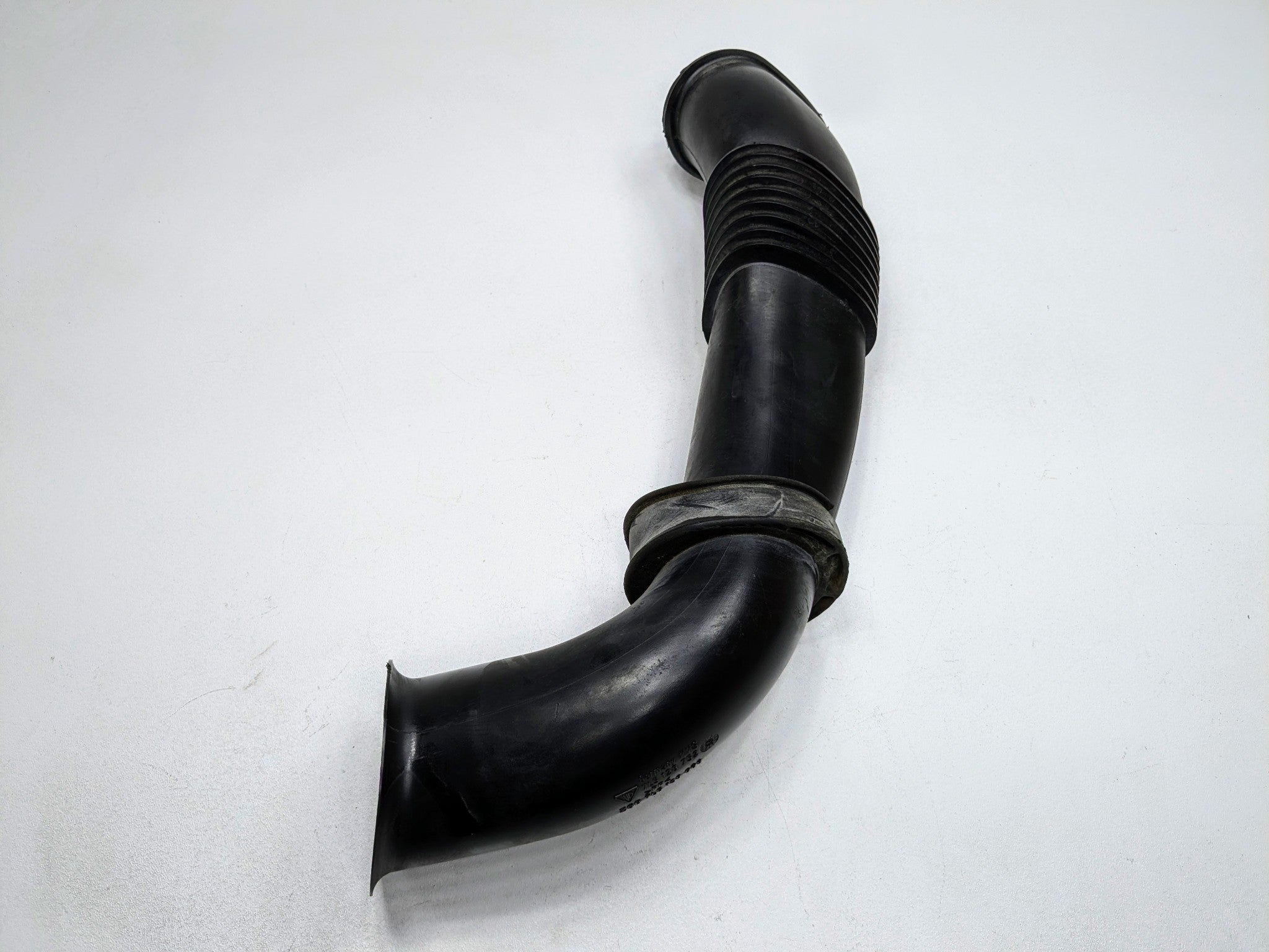 2004 - 2006 OEM PORSCHE CAYENNE V6 ENGINE TURBO AIR INTAKE DUCT TUBE HOSE PIPE