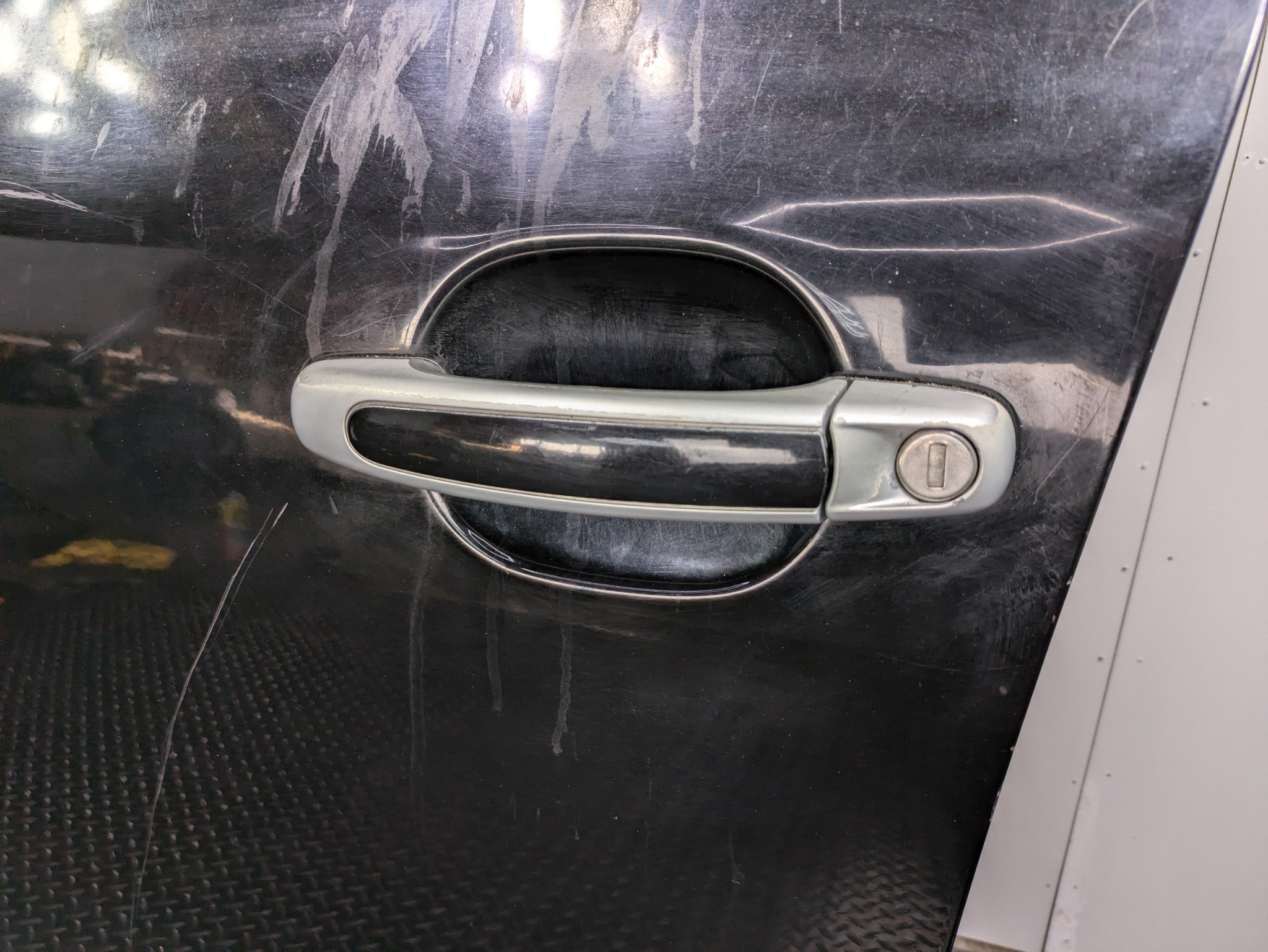 2004 - 2006 OEM PORSCHE CAYENNE V6 FRONT LEFT DRIVER SIDE DOOR SHELL PANEL