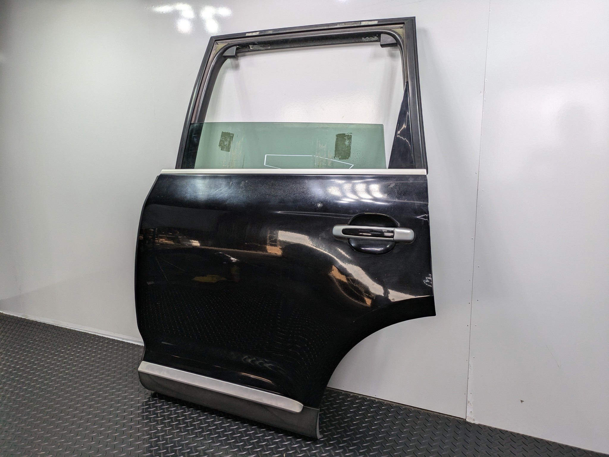2004 - 2006 OEM PORSCHE CAYENNE V6 REAR LEFT DRIVER SIDE DOOR SHELL PANEL