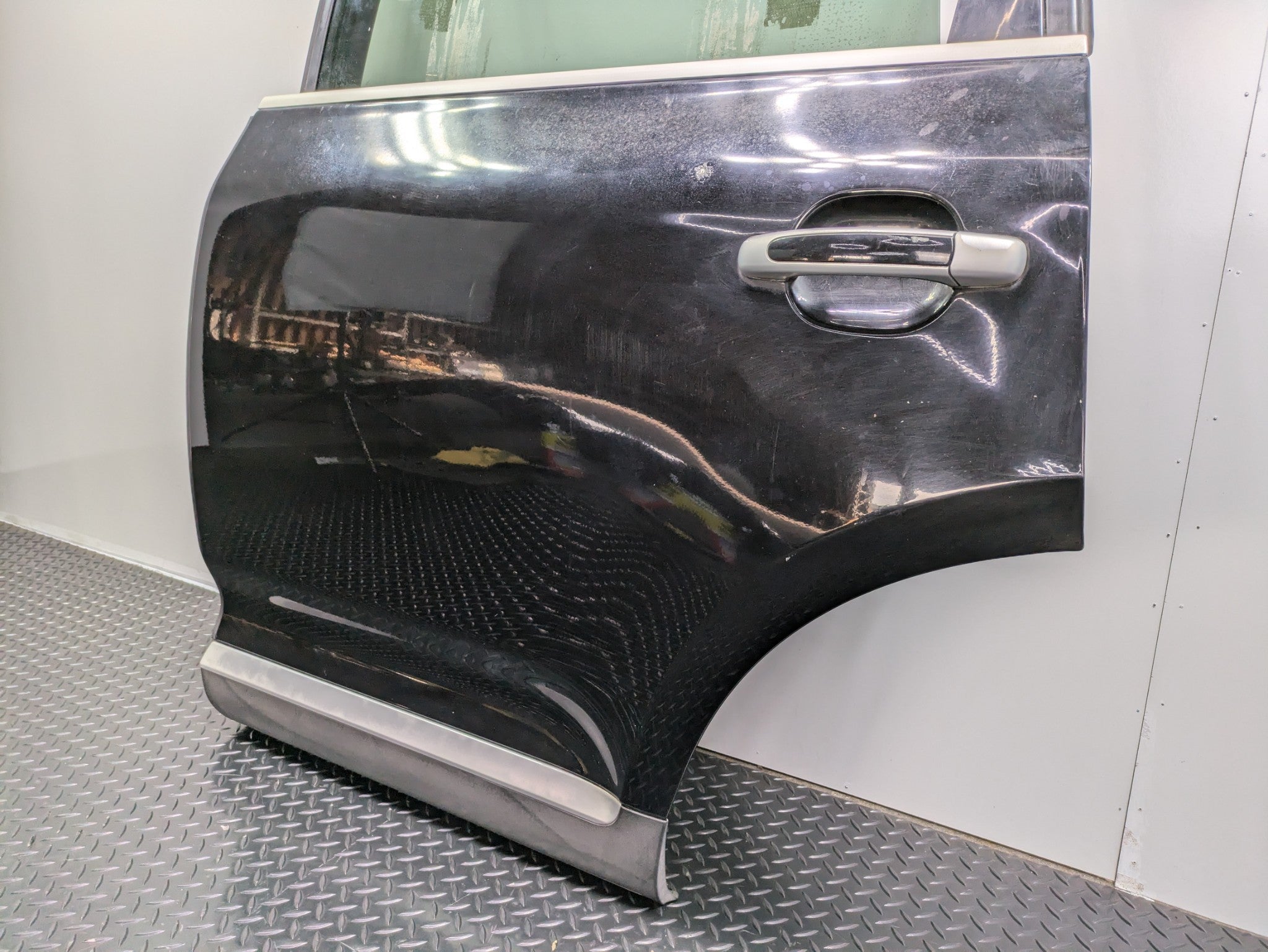 2004 - 2006 OEM PORSCHE CAYENNE V6 REAR LEFT DRIVER SIDE DOOR SHELL PANEL
