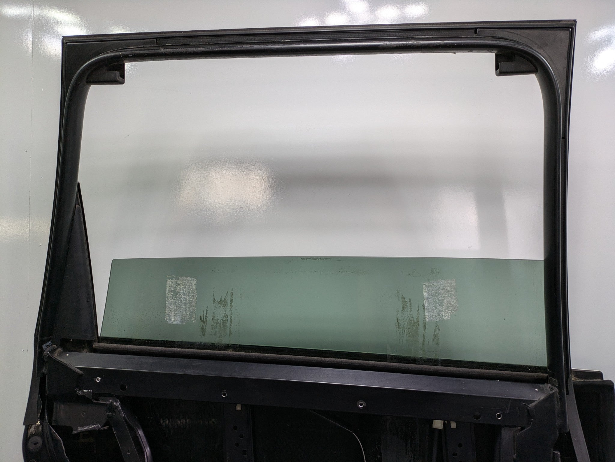 2004 - 2006 OEM PORSCHE CAYENNE V6 REAR LEFT DRIVER SIDE DOOR SHELL PANEL