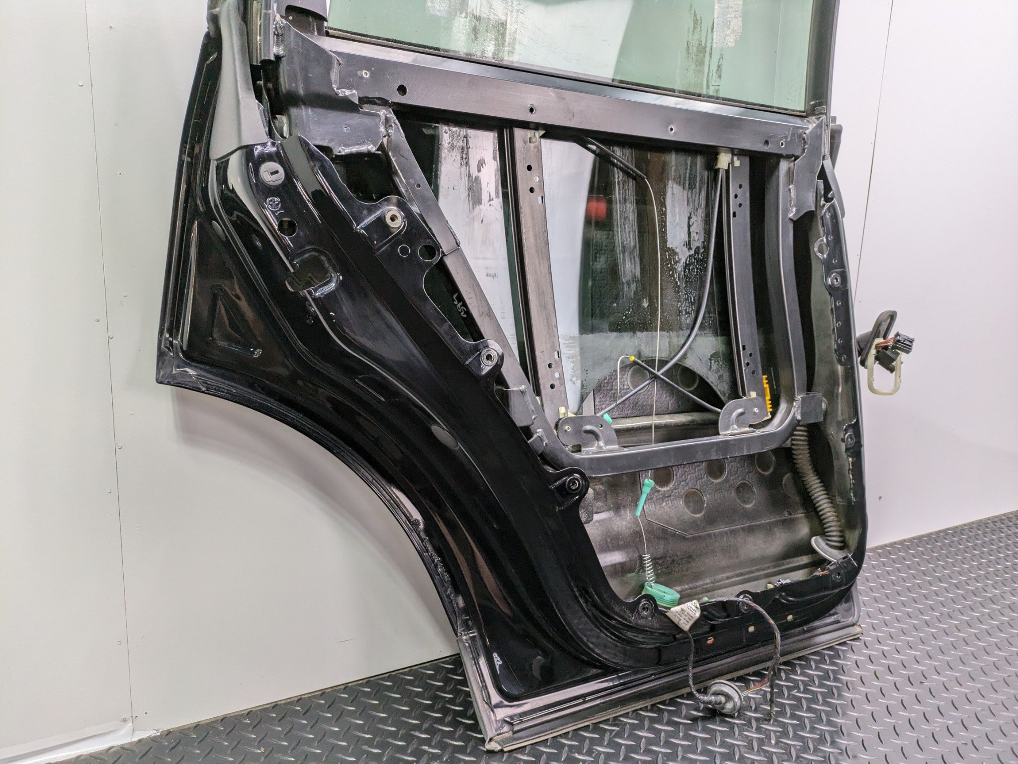 2004 - 2006 OEM PORSCHE CAYENNE V6 REAR LEFT DRIVER SIDE DOOR SHELL PANEL