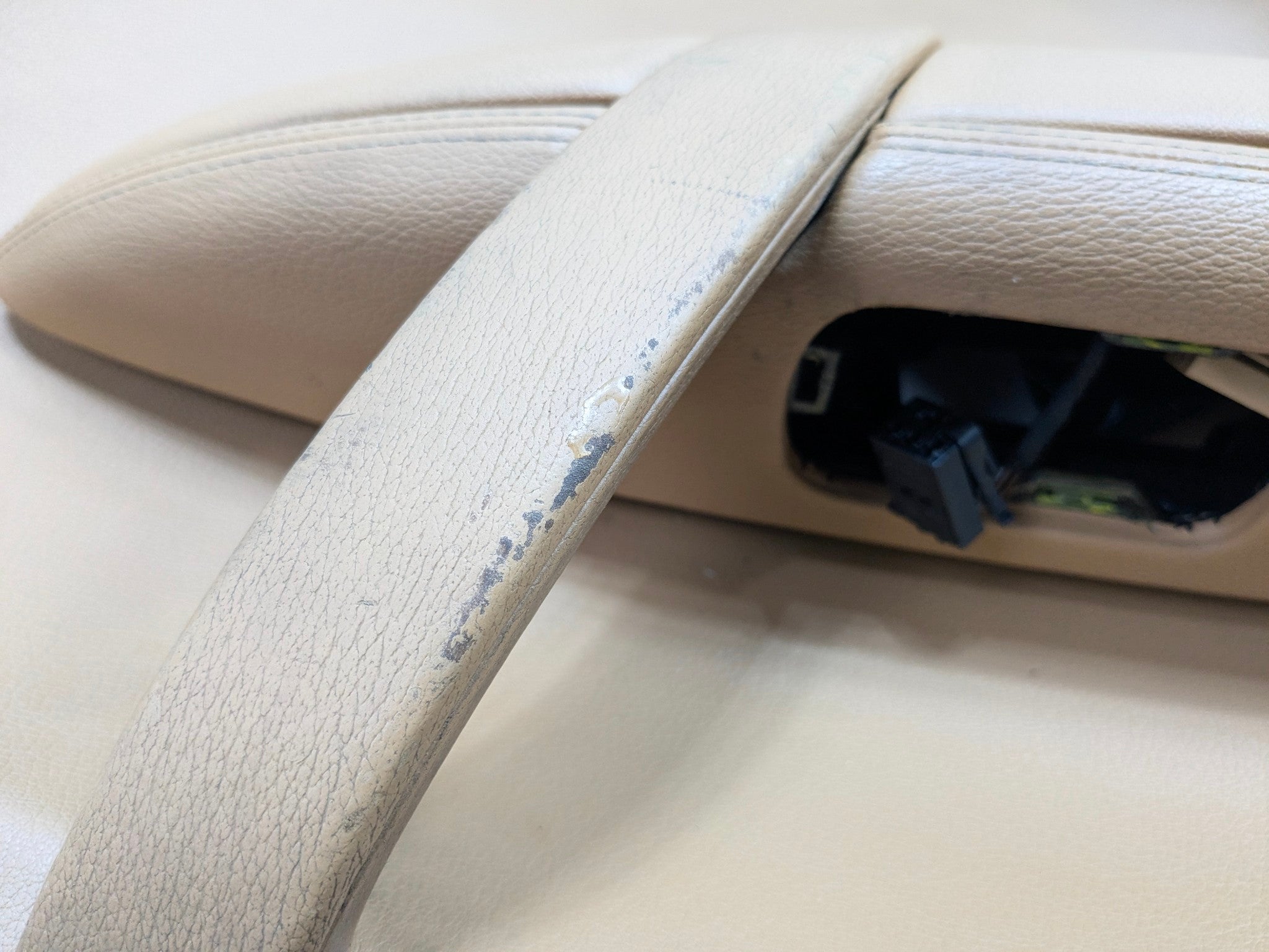 2004 - 2006 OEM PORSCHE CAYENNE V6 REAR LEFT SIDE INTERIOR DOOR TRIM PANEL