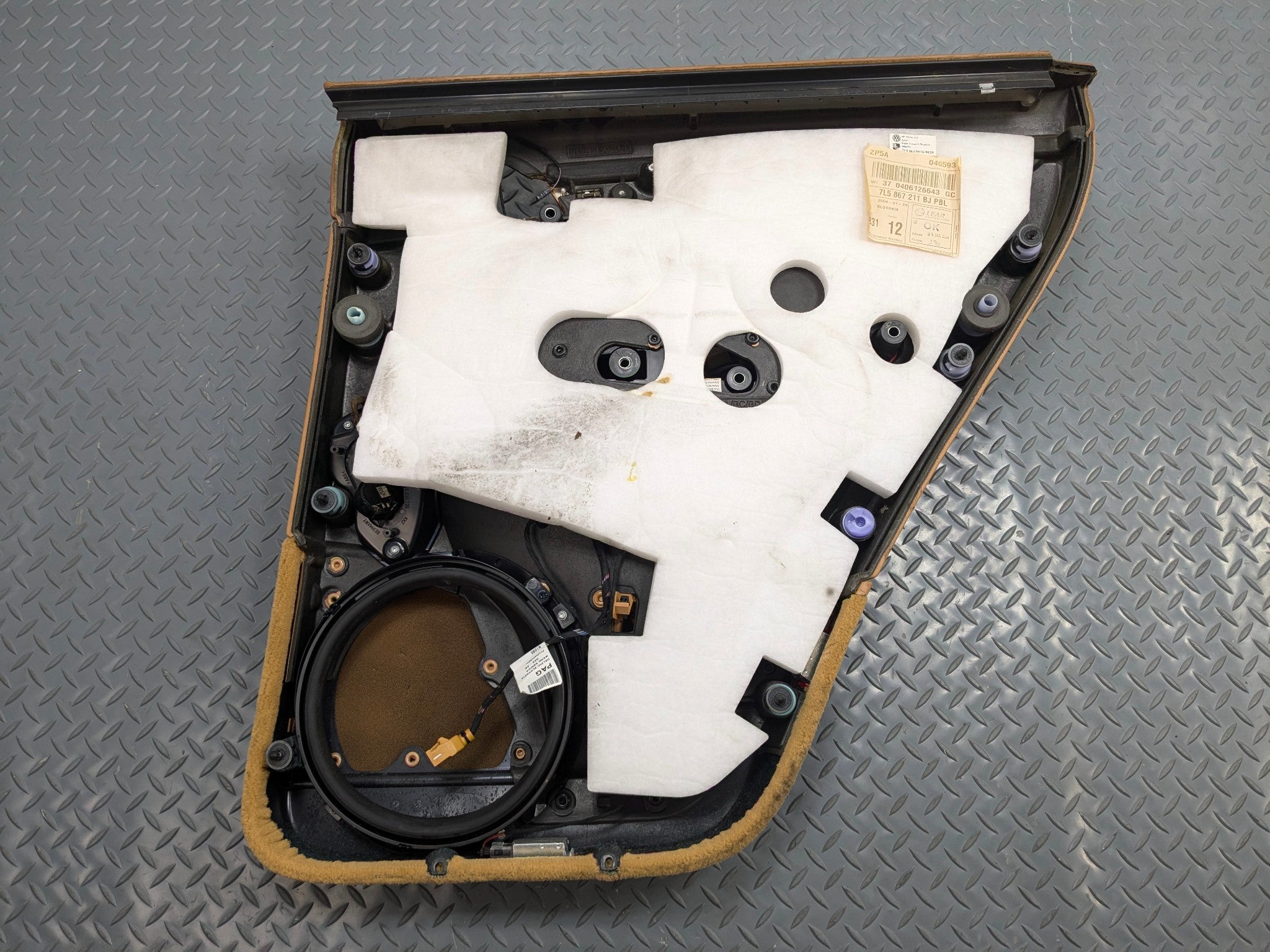 2004 - 2006 OEM PORSCHE CAYENNE V6 REAR LEFT SIDE INTERIOR DOOR TRIM PANEL