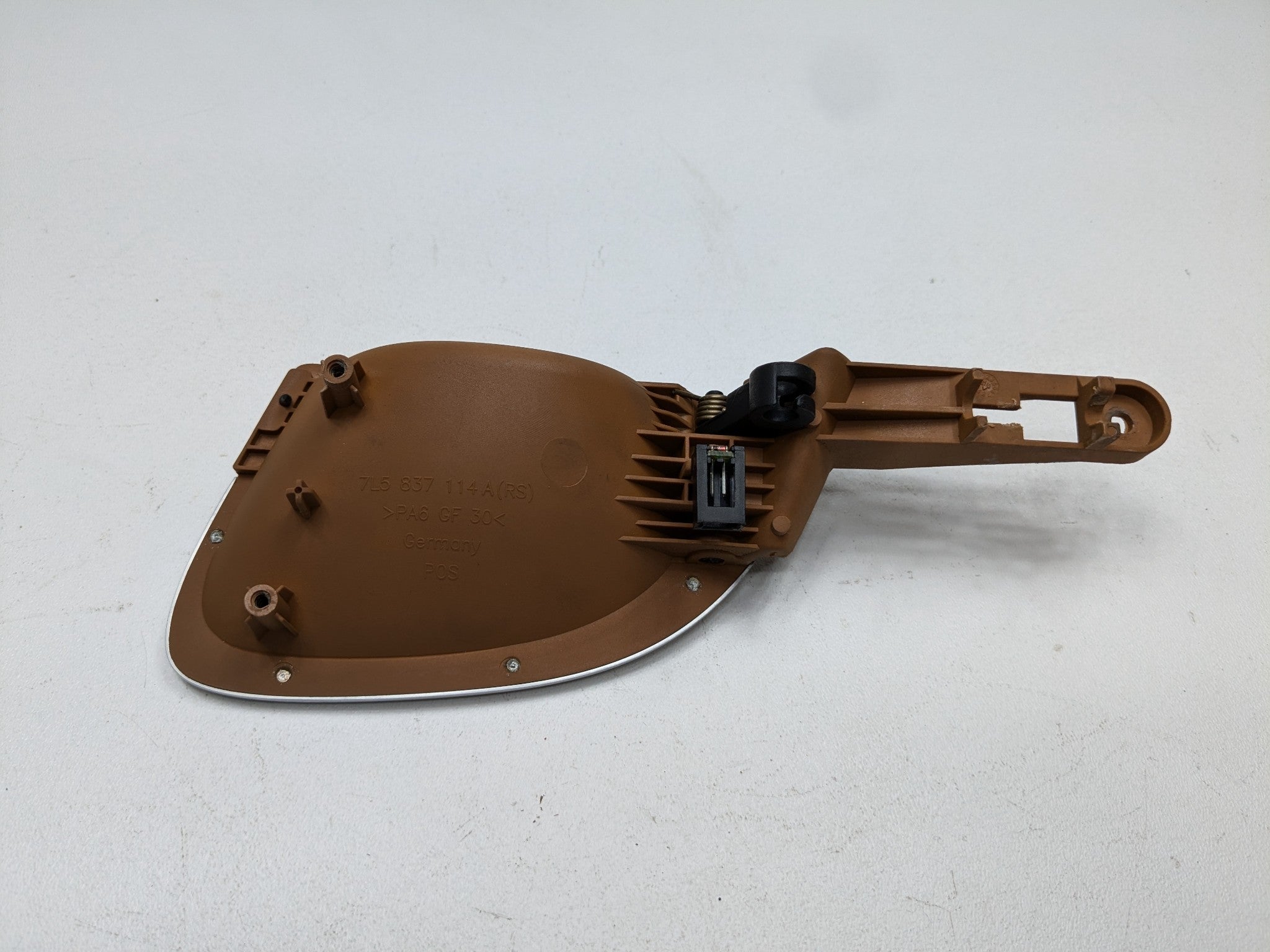 04 - 06 OEM PORSCHE CAYENNE V6 FRONT RIGHT PASSENGER SIDE INTERIOR DOOR HANDLE