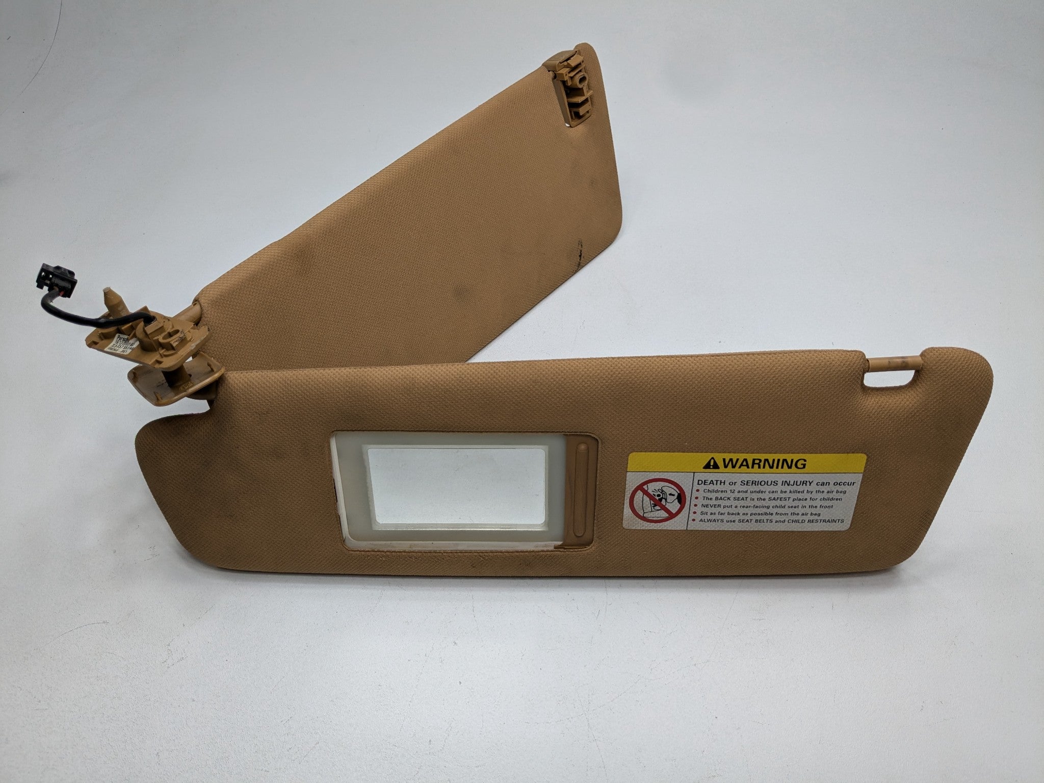 04 - 06 OEM PORSCHE CAYENNE V6 FRONT LEFT AND RIGHT INTERIOR ROOF SUN VISOR SET