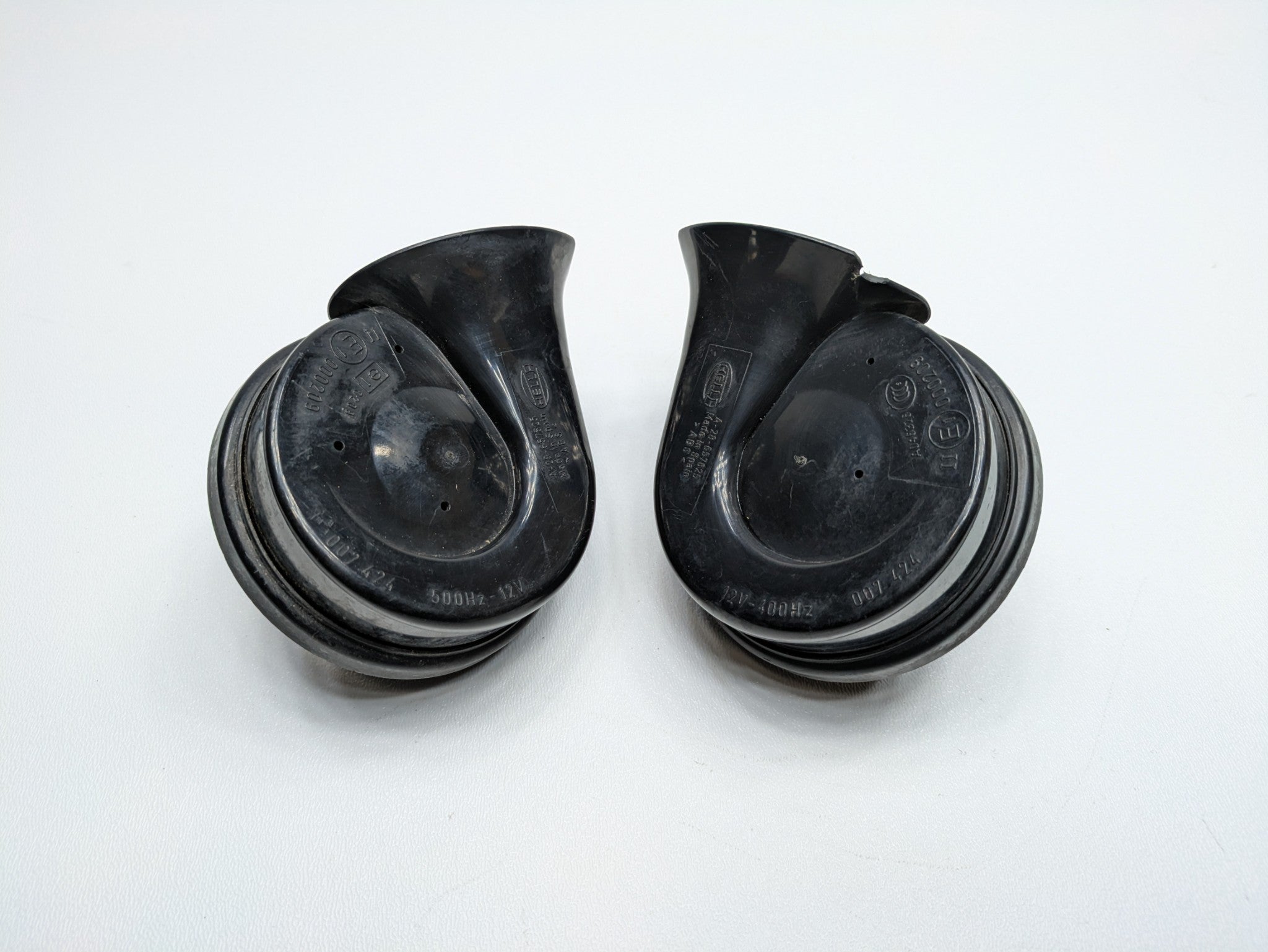 04 - 06 OEM PORSCHE CAYENNE V6 LOW HORN NOTE TONE PITCH ALARM SIREN SET