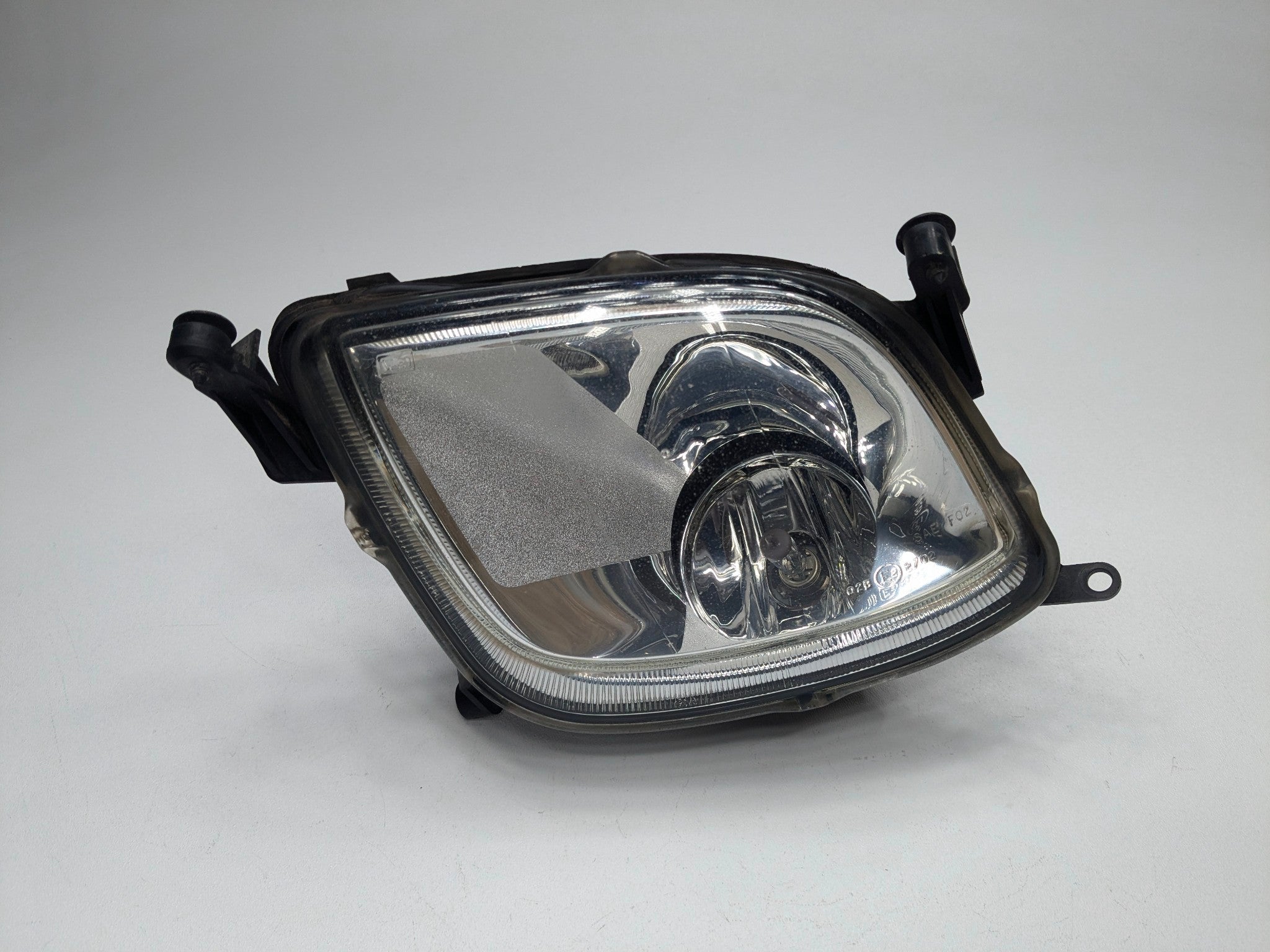 2004 - 2006 OEM PORSCHE CAYENNE V6 FRONT LEFT DRIVER SIDE FOG LIGHT ASSEMBLY