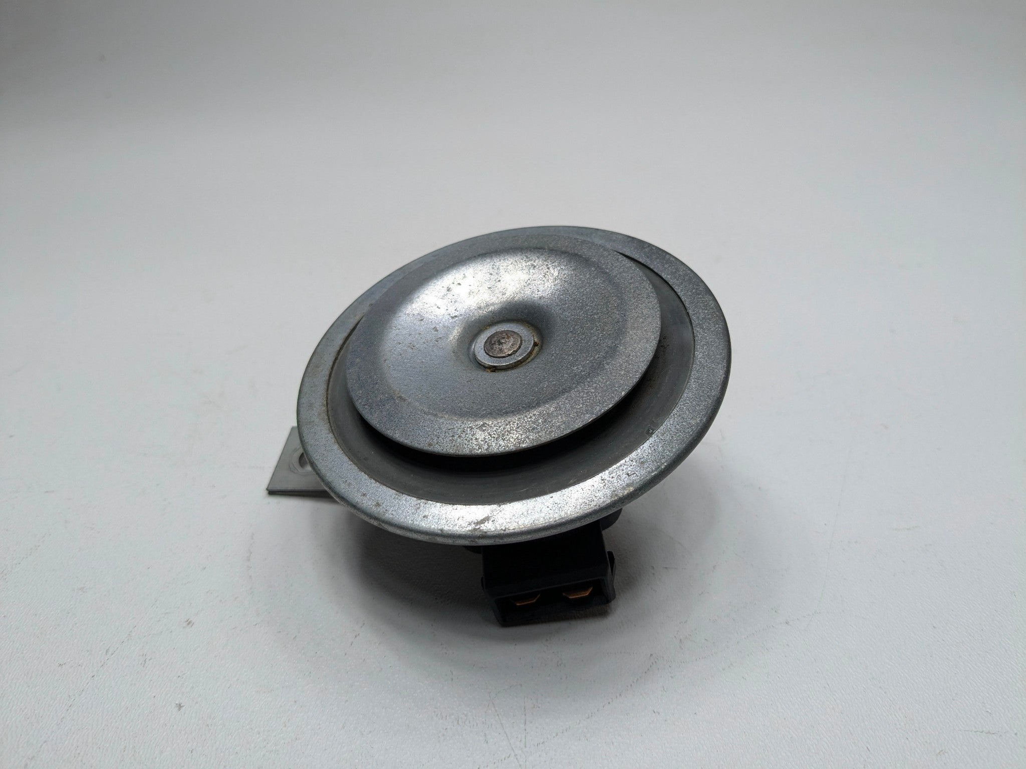 2004 - 2006 OEM PORSCHE CAYENNE V6 ANTI-THEFT SECURITY ALARM HORN SIGNAL SIREN