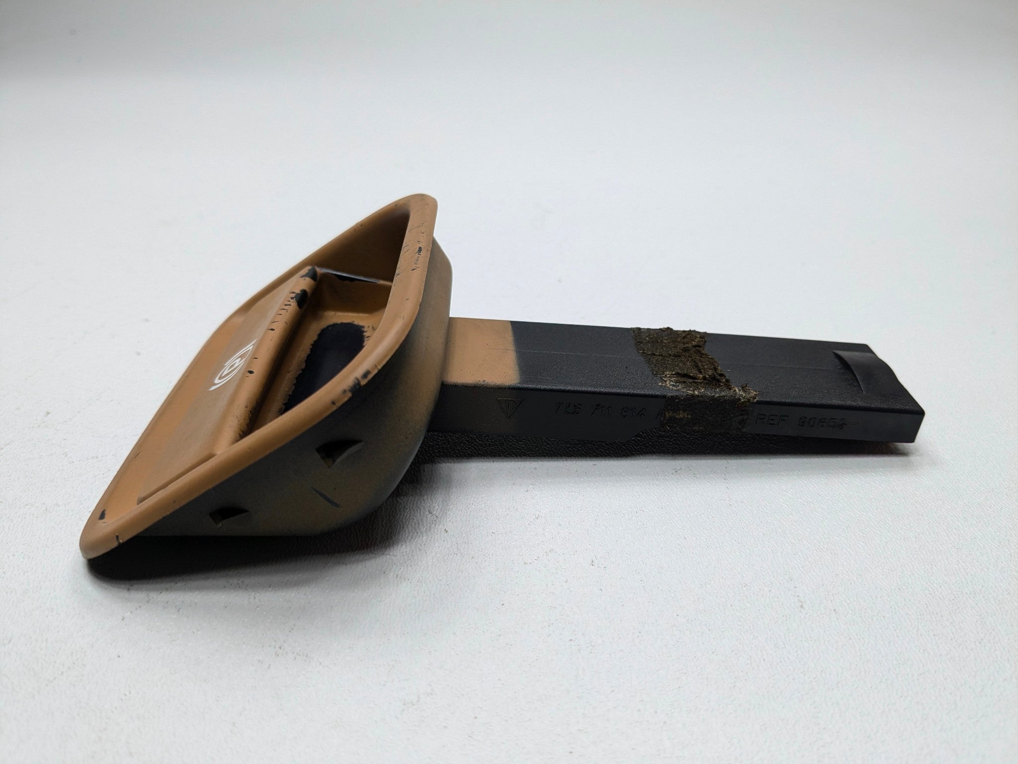 2004 - 2006 OEM PORSCHE CAYENNE V6 EMERGENCY PARKING BRAKE RELEASE HANDLE
