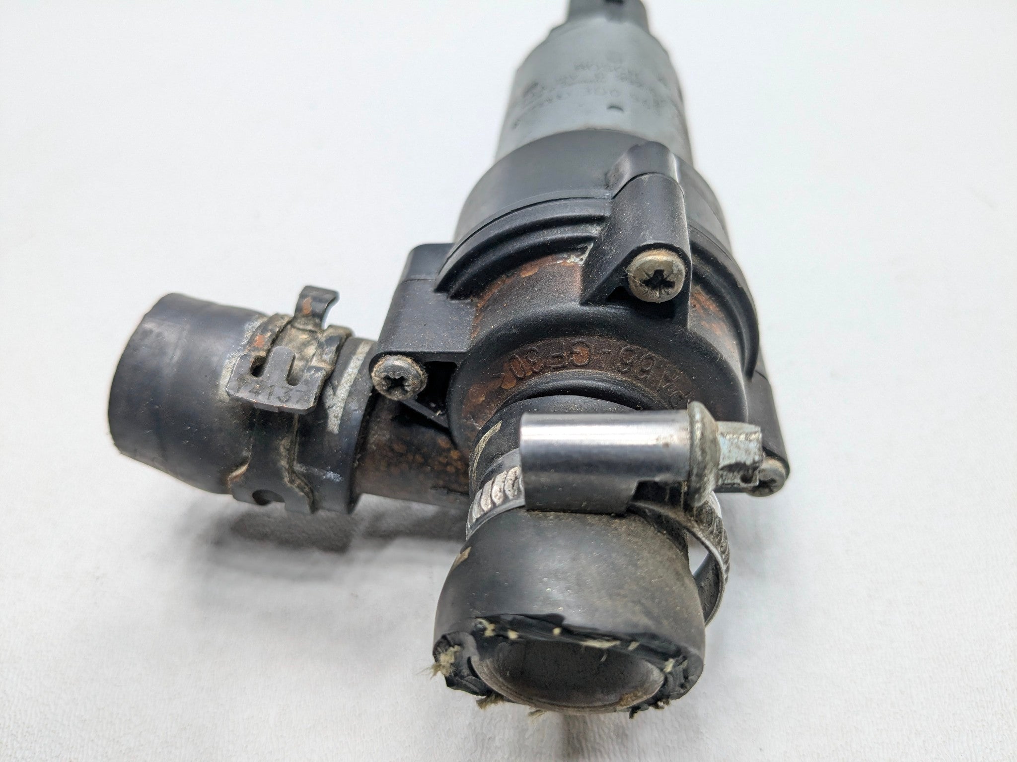 2004 - 2006 OEM PORSCHE CAYENNE V6 AUXILIARY COOLANT WATER PUMP